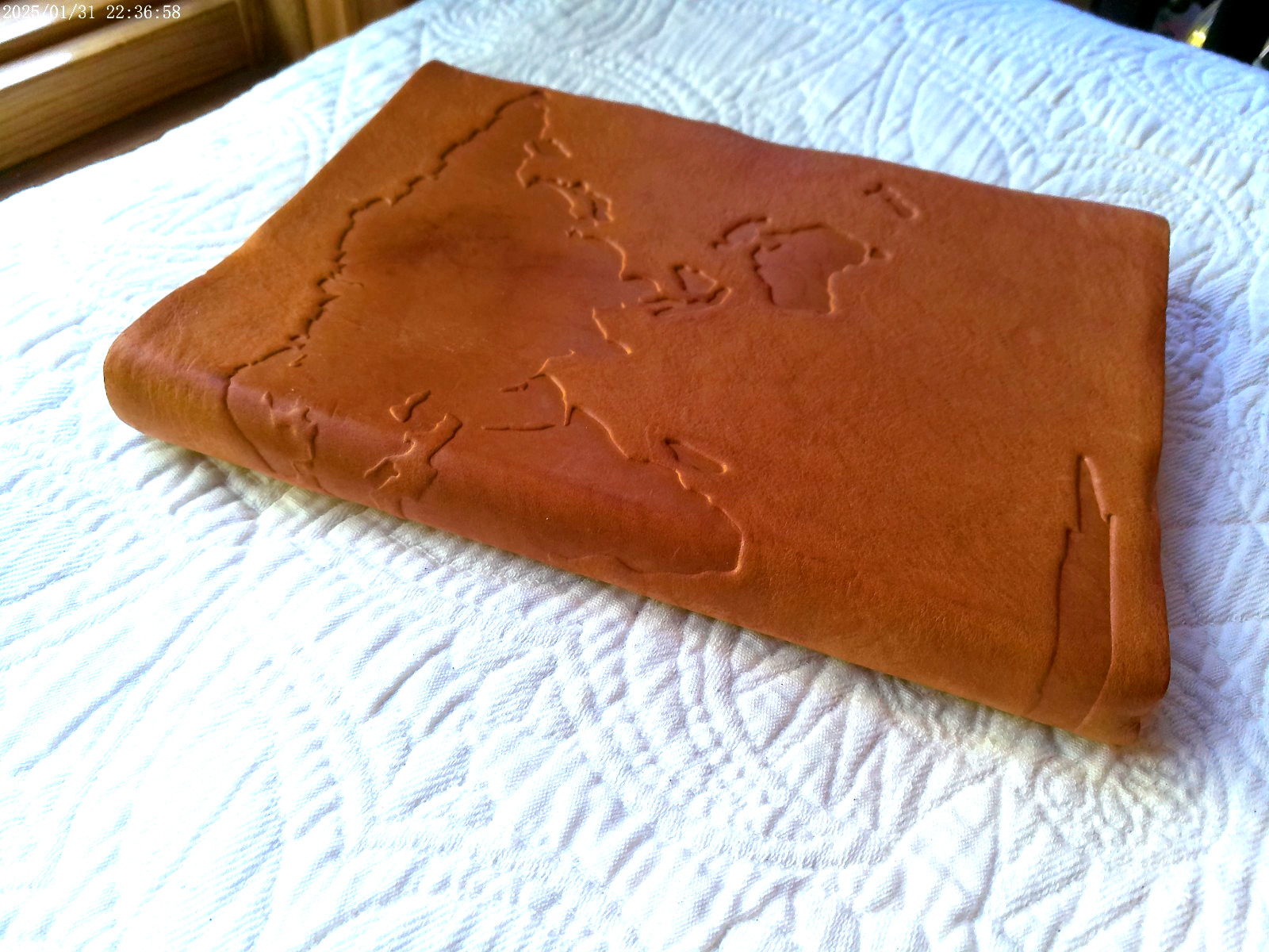 HANDMADE ITALY GENUINE LEATHER LINED PAGE JOURNAL EMBOSSED MAP SADDLE COLOR