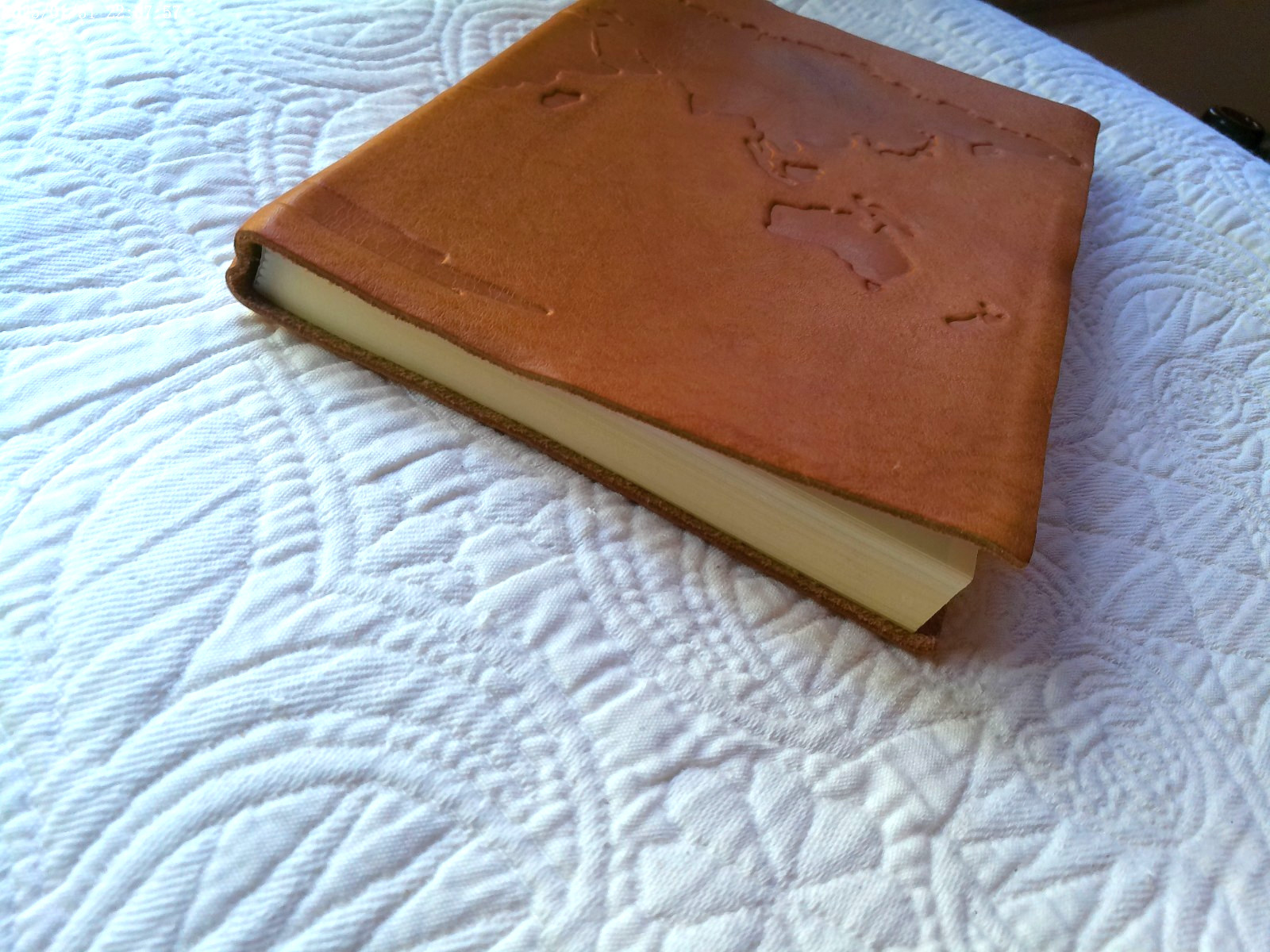HANDMADE ITALY GENUINE LEATHER LINED PAGE JOURNAL EMBOSSED MAP SADDLE COLOR