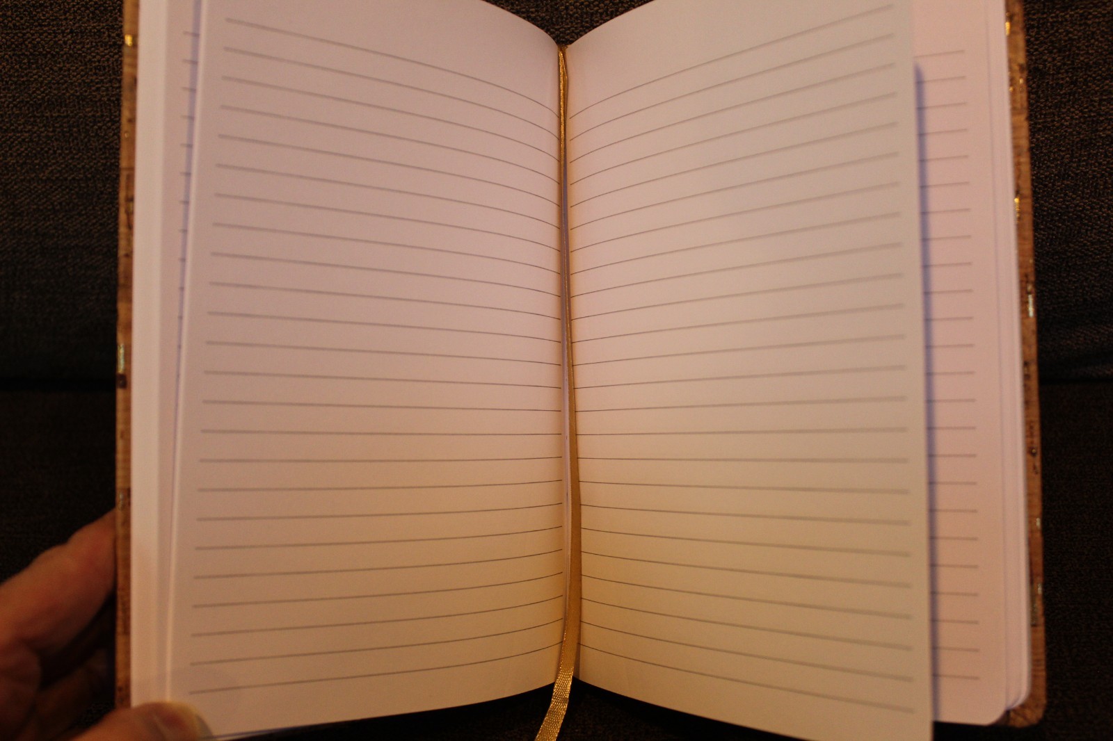 USTYLE Journal Lined Pages 8-5/8” x 5-7/8” Hardcover Cork with Gold Flecks