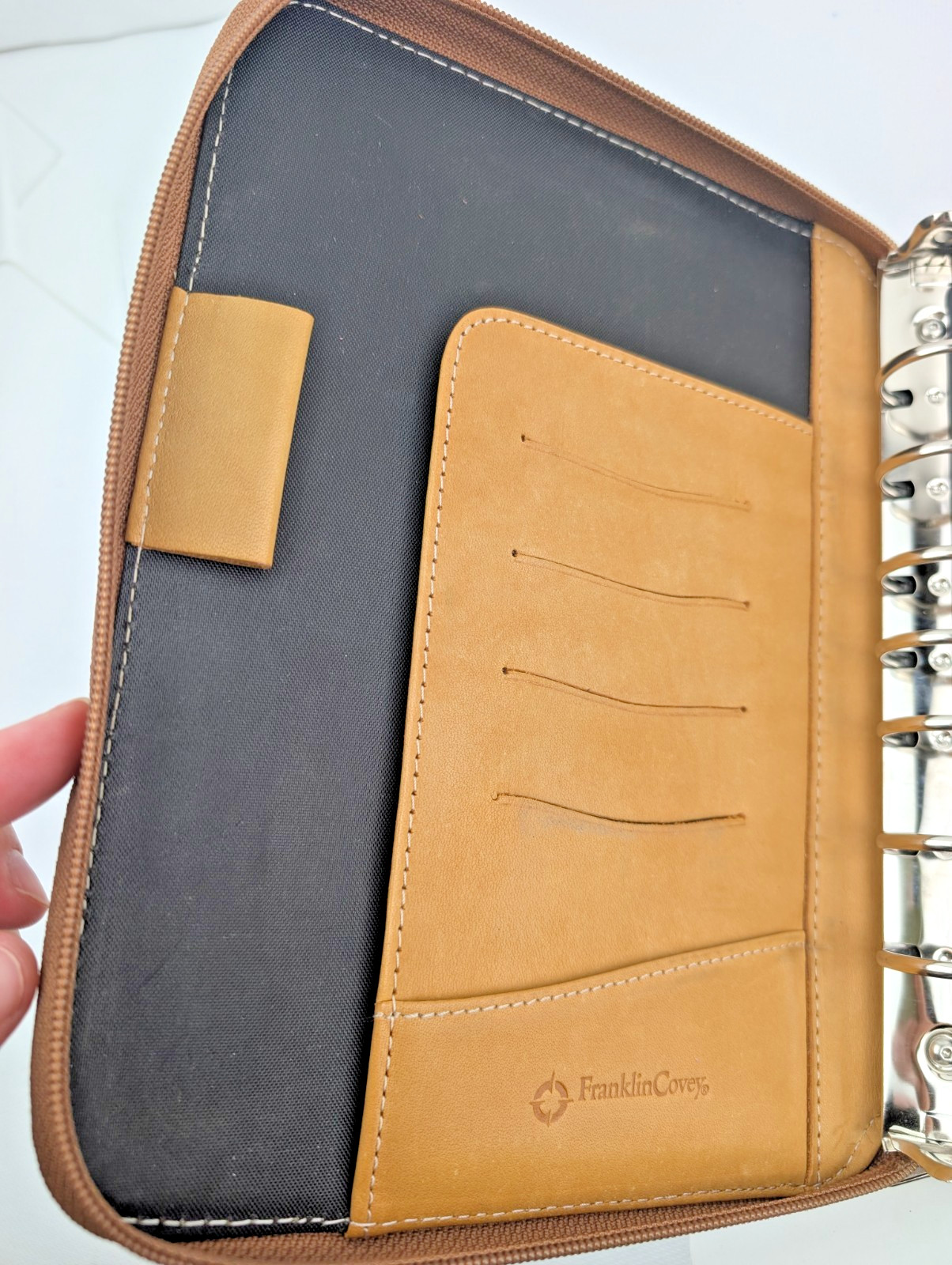 FranklinCovey Camel Brown 100% Leather Pocket 7-Ring Binder Planner Organizer