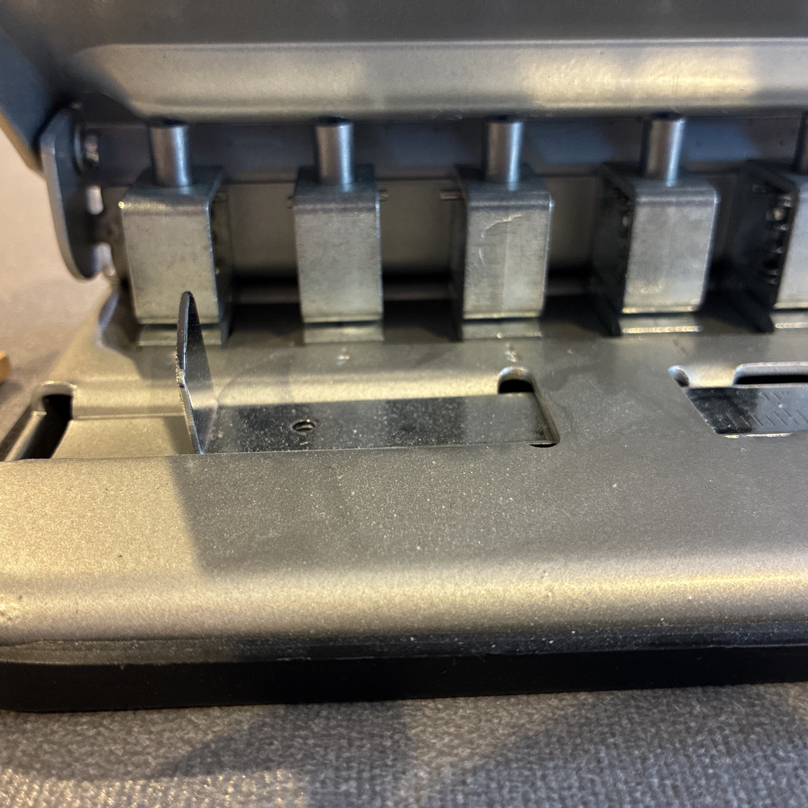 TUL Custom Note-Taking System 12-Hole Discbound Paper Punch – gently used