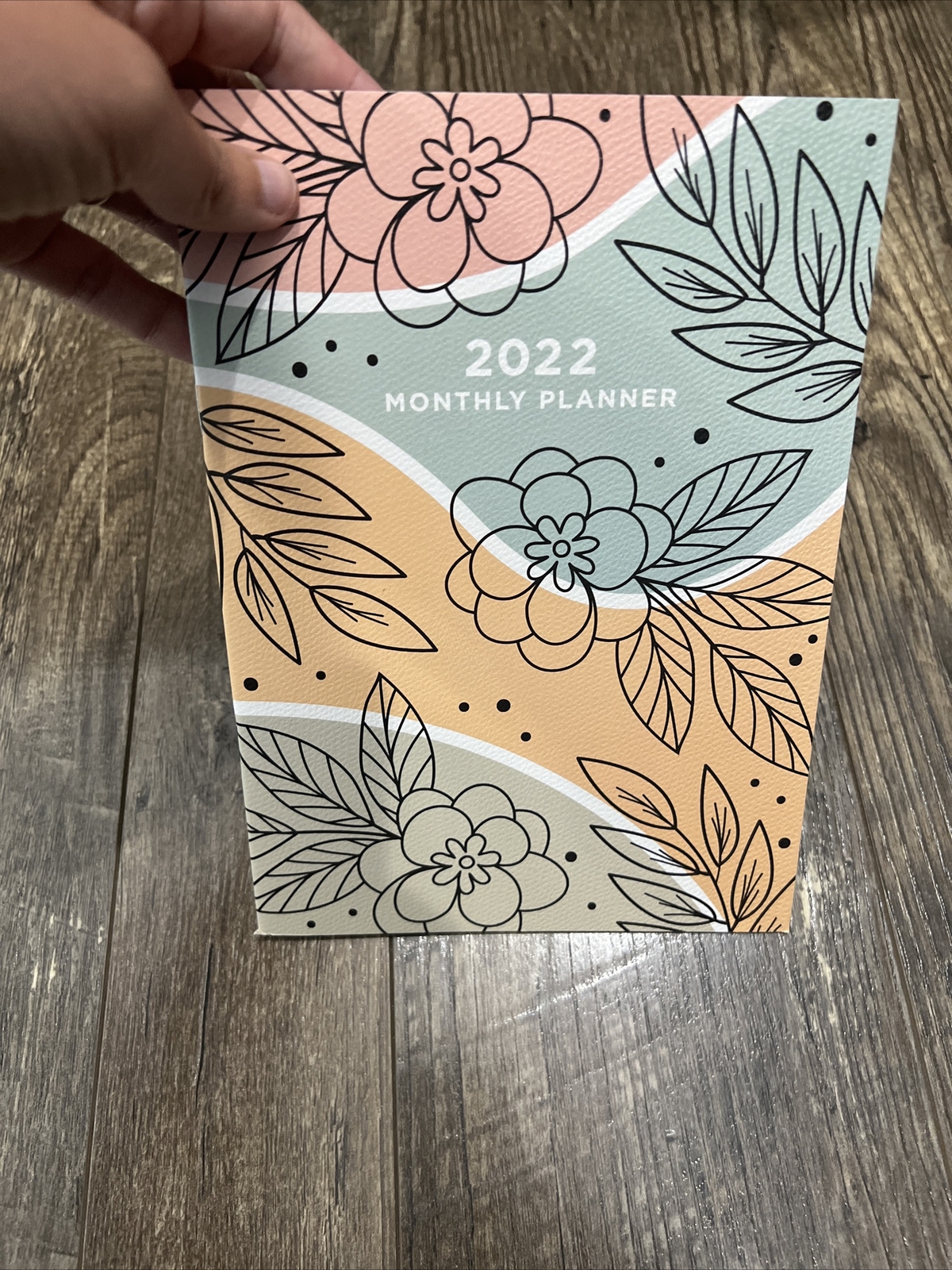 2022 Floral Leaves Art Monthly Planner Calendar Organizer 6.7in x 9.3 Inches