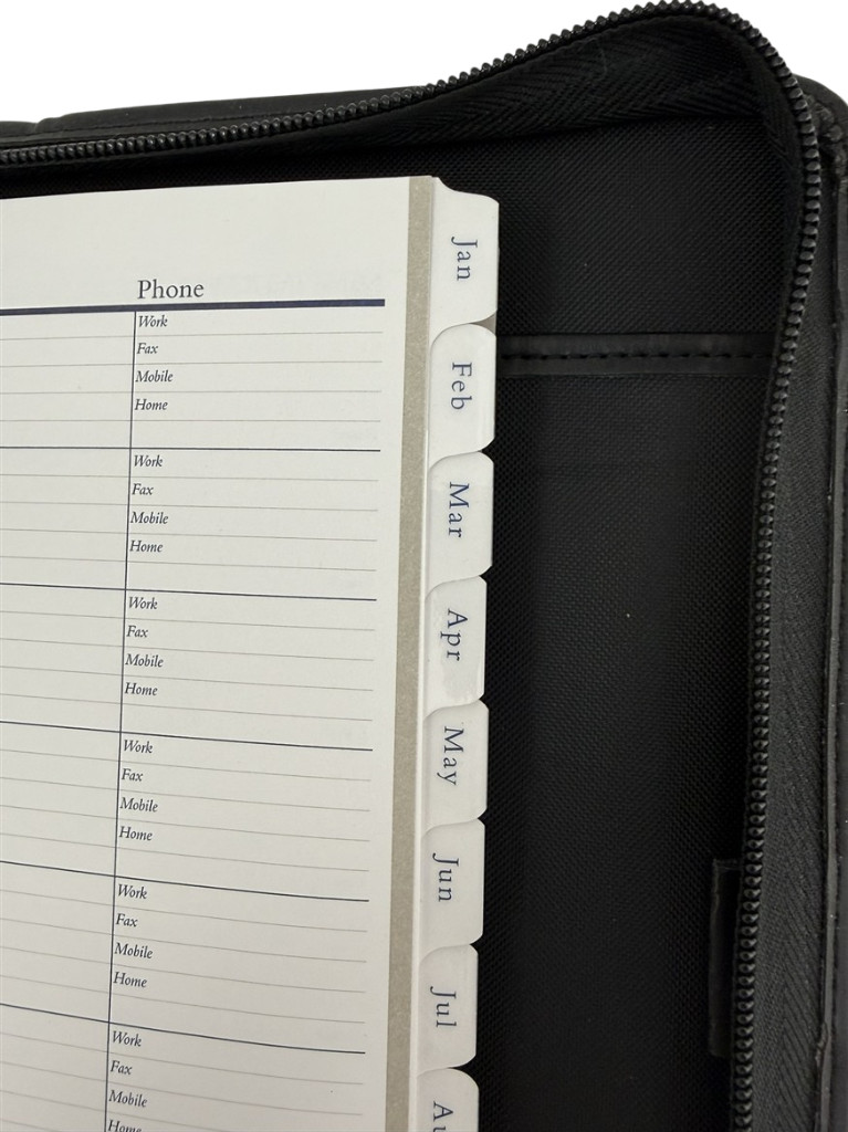 Franklin Covey Vintage Classic Zip Around 7 Ring Binder Planner NEW Pages Insert