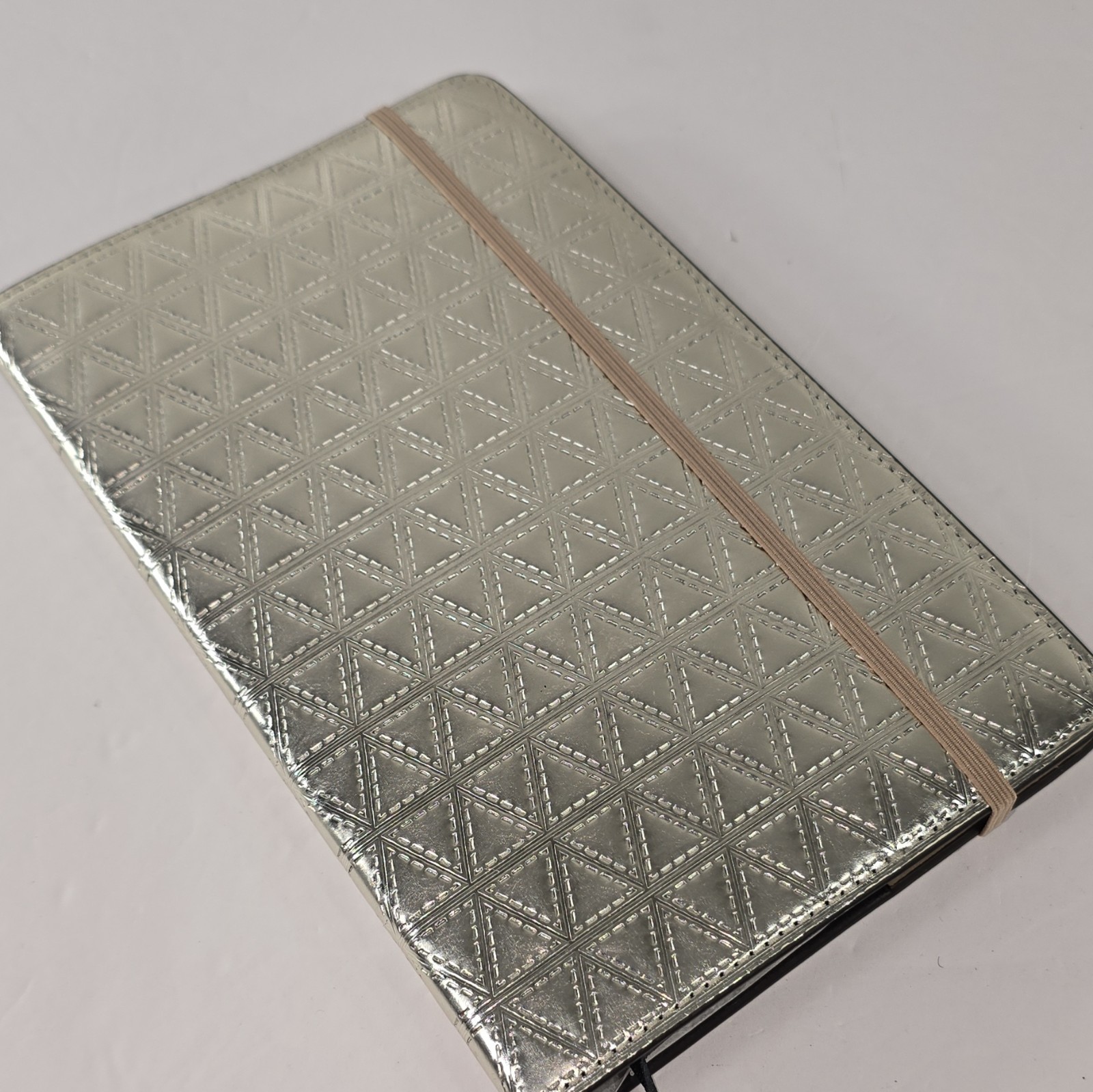 MICHAEL KORS Travel Accessories MD Leather Notebook Champagne Elastic Closure…
