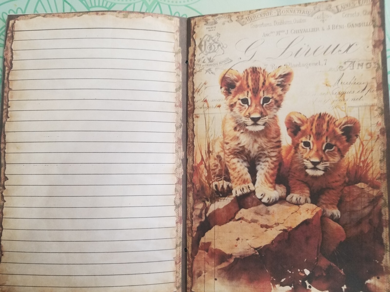 Junk Journal Blank Booklet “WILD KINGDOM” Nature HANDMADE LG 8.5″x5.5″ 40pg