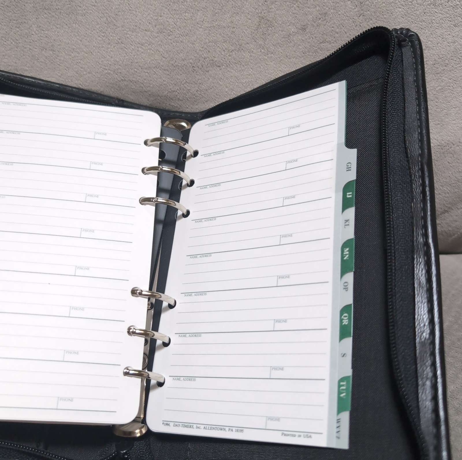 Day Timer Binder Black Leather 7 Ring 1″ Zip Up VTG 90s