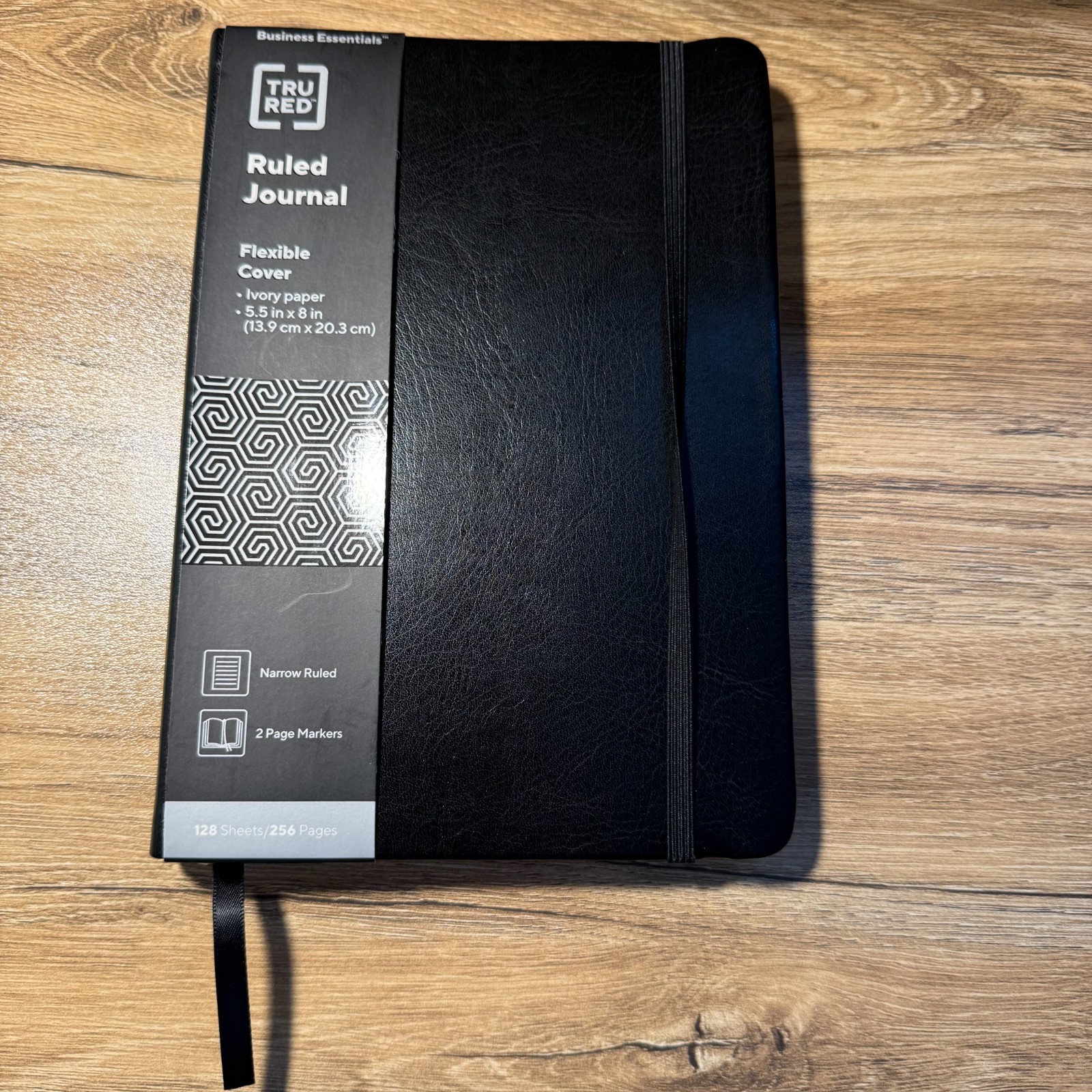 NEW Tru Red Medium Flexible Cover Ruled Journal Black 5.5″ in x 8″ Ivory Paper