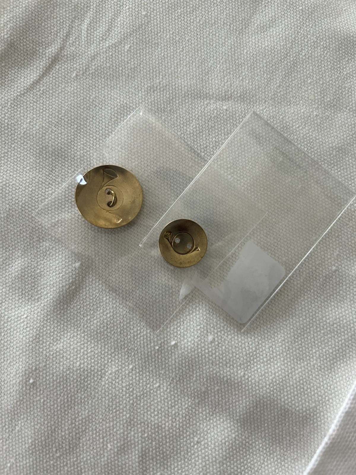 TRAVELER’S Factory Charms Gekkoso gold buttons (LARGE & SMALL)travelers notebook