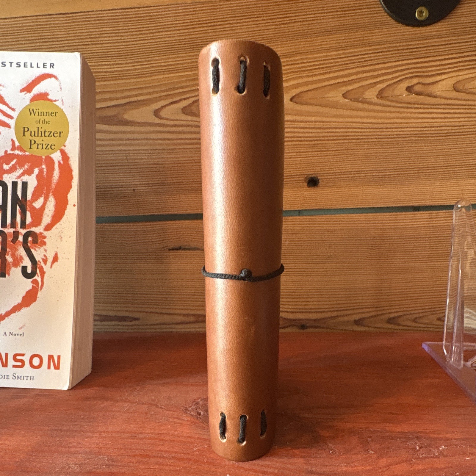 Leather Travelers Notebook w/ Elastic Strap Closure Refillable w/ 3 notebooks