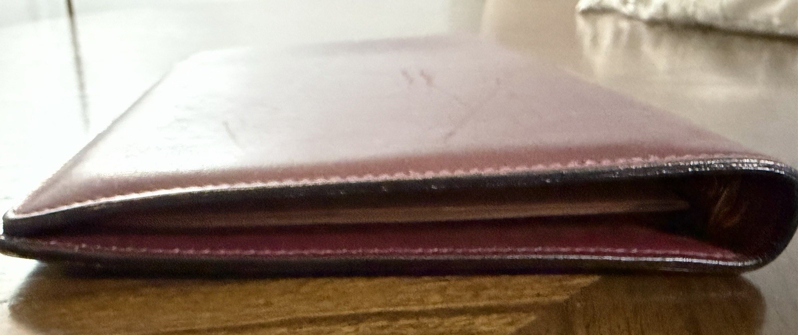 Gucci Address Book Holder Burgundy Leather With Gold tone Hardware