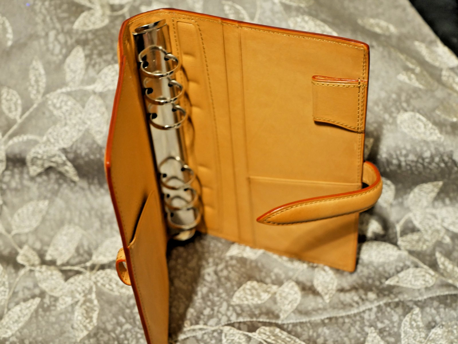 Brelio Minerva System Notebook Organizer Bible size, leather rings planner.