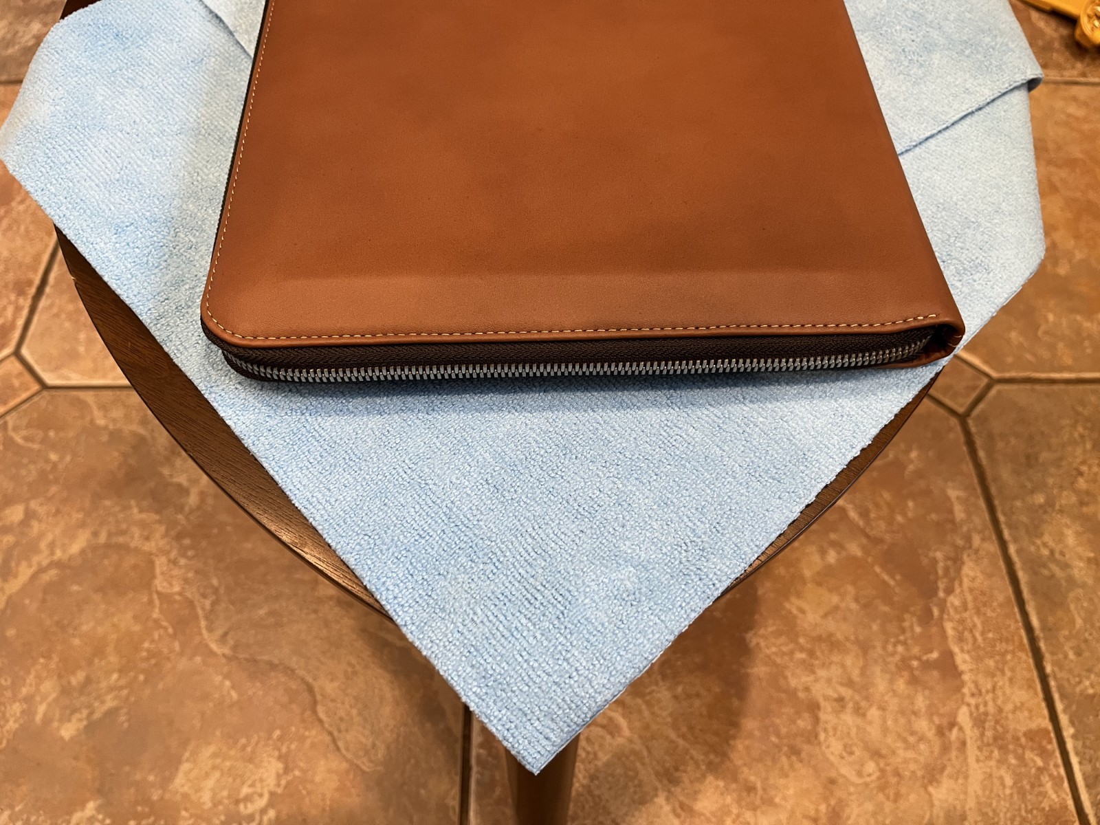 Bellroy A4 Work Folio premium Caramel leather (EWFB-Caramel) – Near Mint