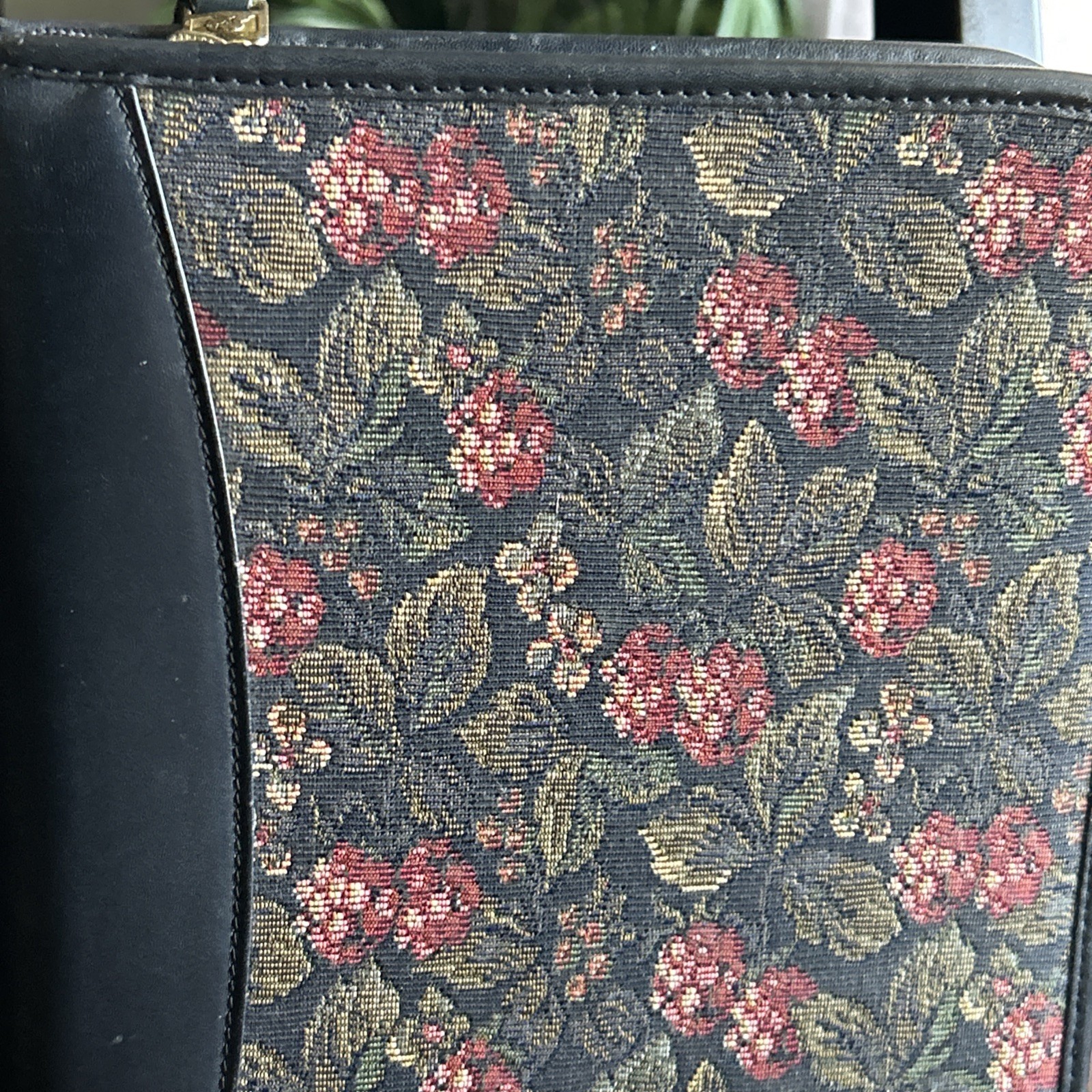 Vtg Franklin Quest Raspberry Tapestry/Leather Zip Around 7-Ring Binder USA