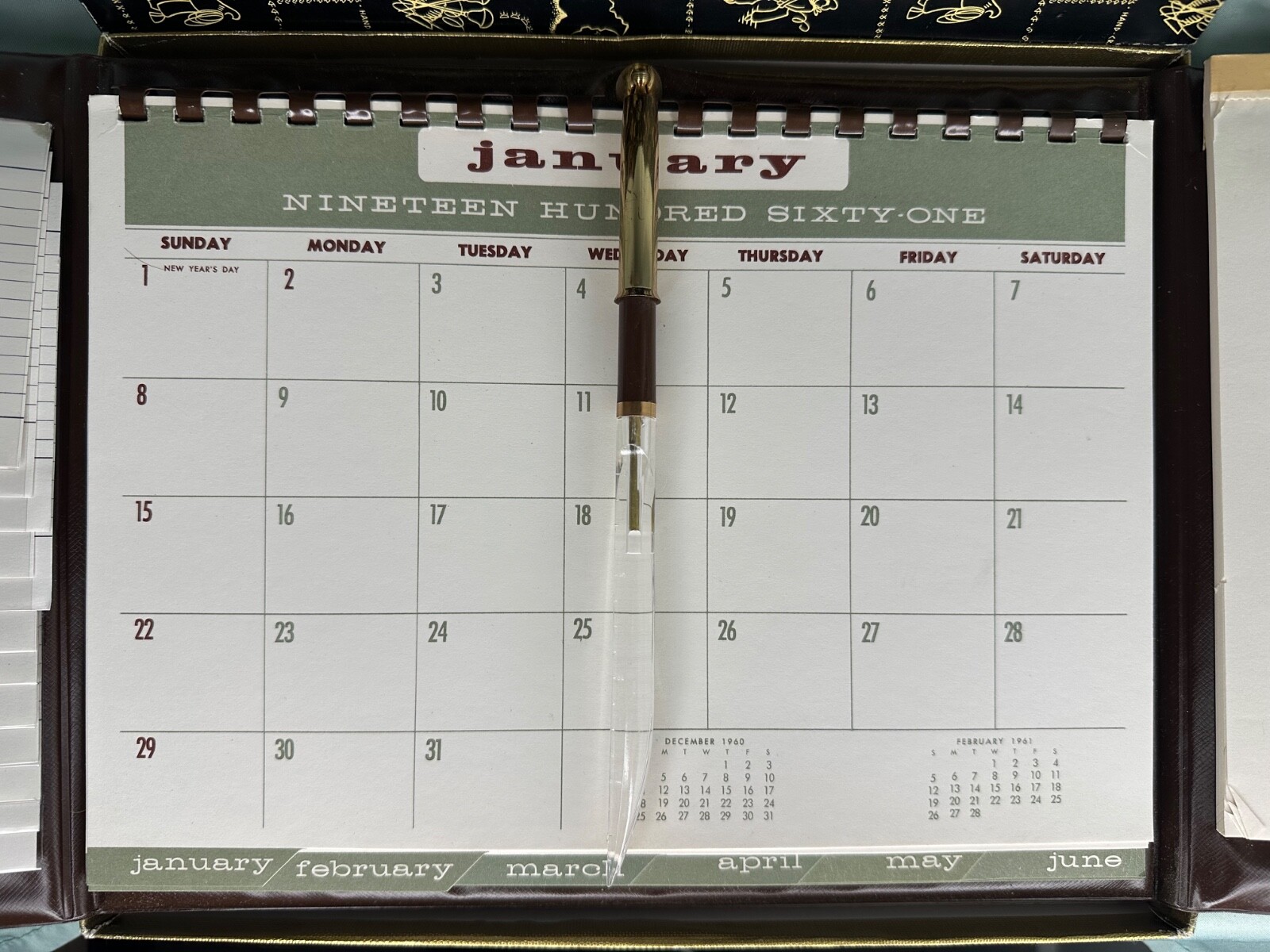VINTAGE 1961 PLANNER CALENDAR ADDRESS BOOK PAPER PEN LETTER OPENER PLASTIC CASE