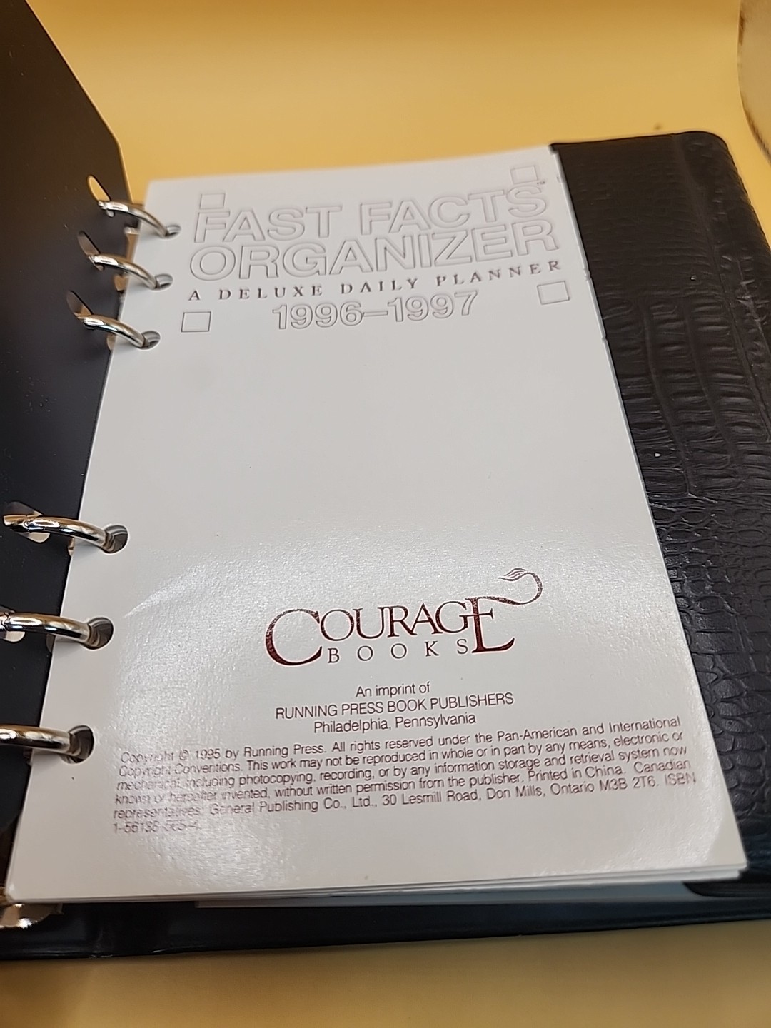 VTG Fast Facts Organizer Deluxe Daily Planner 1996-1997 Courage Books Leather