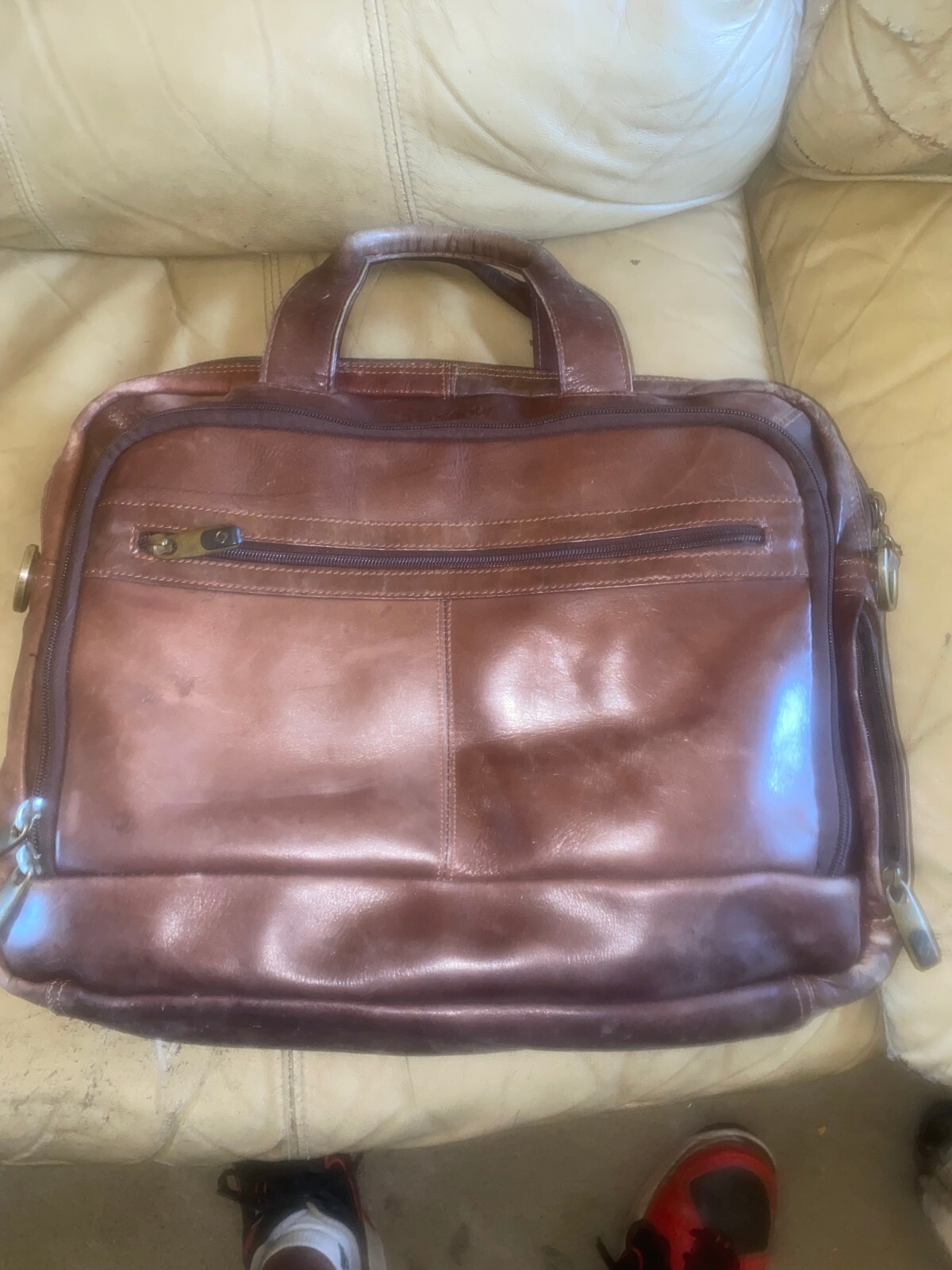Samsonite Leather Bag. Pics=Details. All Zippers Work. One 2″ Stitch Separation