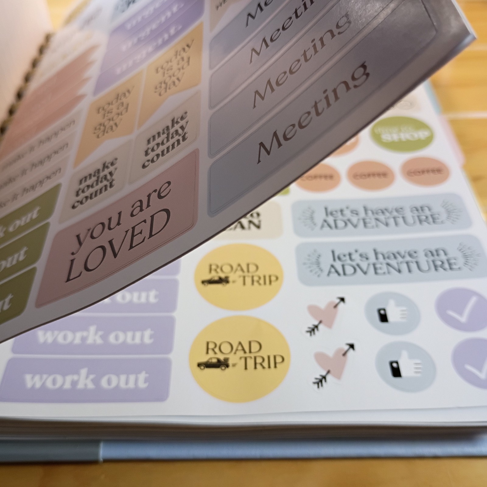 ÉCCOLO 2026, 12 Month Weekly Planner,Stickers, 7 In X 8 3/4 In. New.
