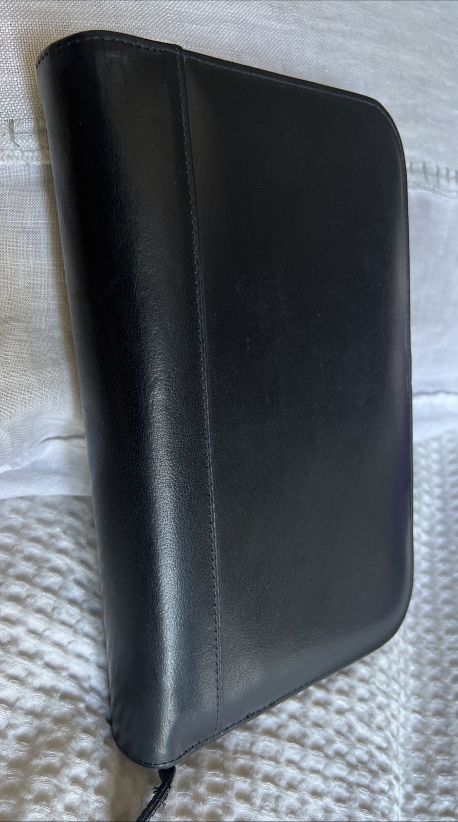 2001 VINTAGE COACH ZIP AROUND ORGANIZER BLACK LEATHER 6 BY 9 INCHES