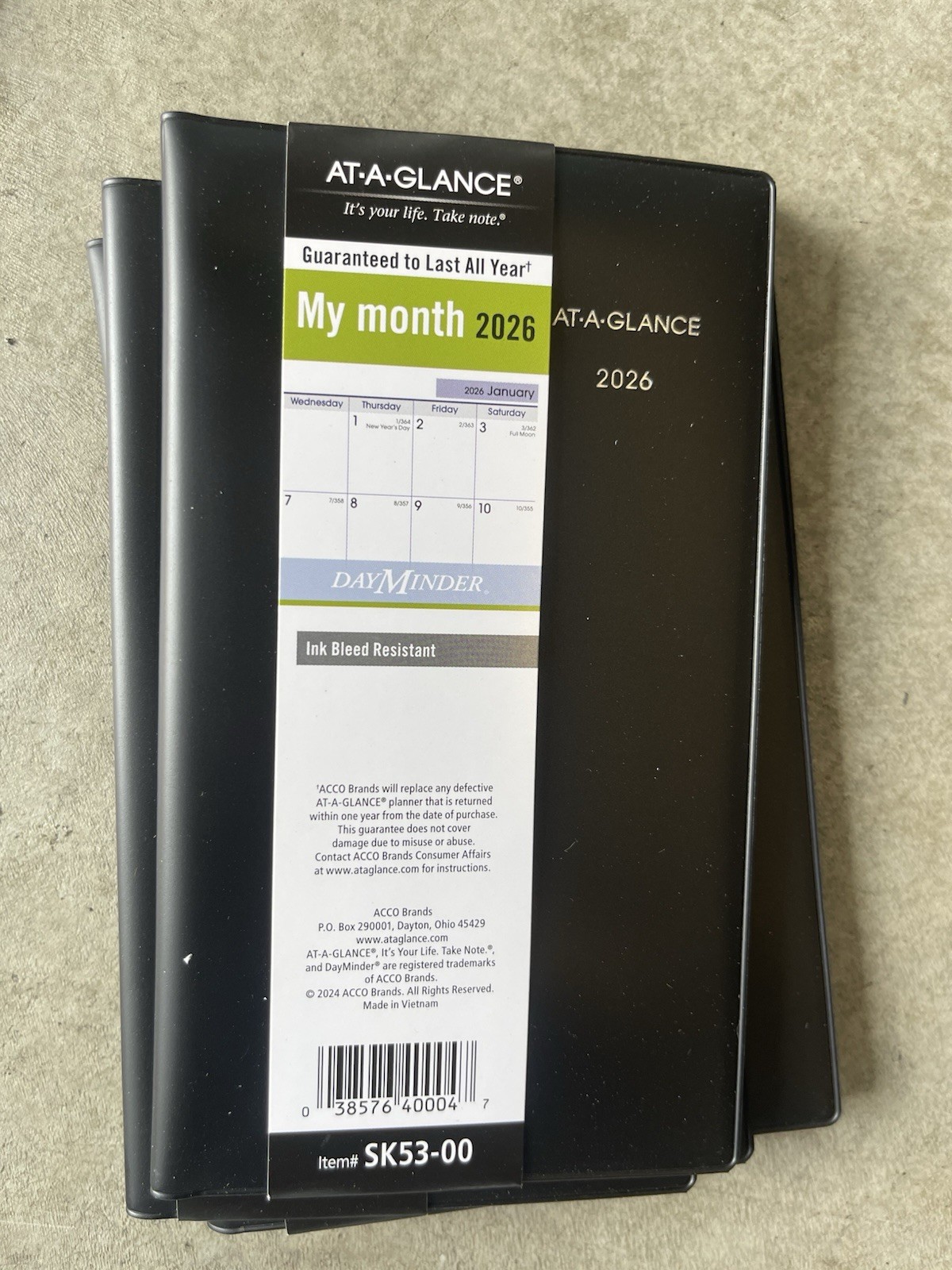 At-a-glance 2026 Planner Monthly 3-1/2″ X 6″ Pocket Size Dayminder Black Sk53…