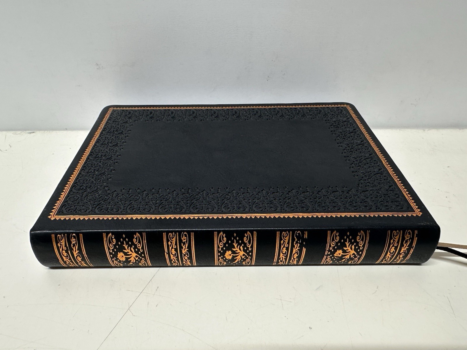 NEW Leatherette (faux leather) Black Blank Sketchbook Journal. 5.5 x 8 in.