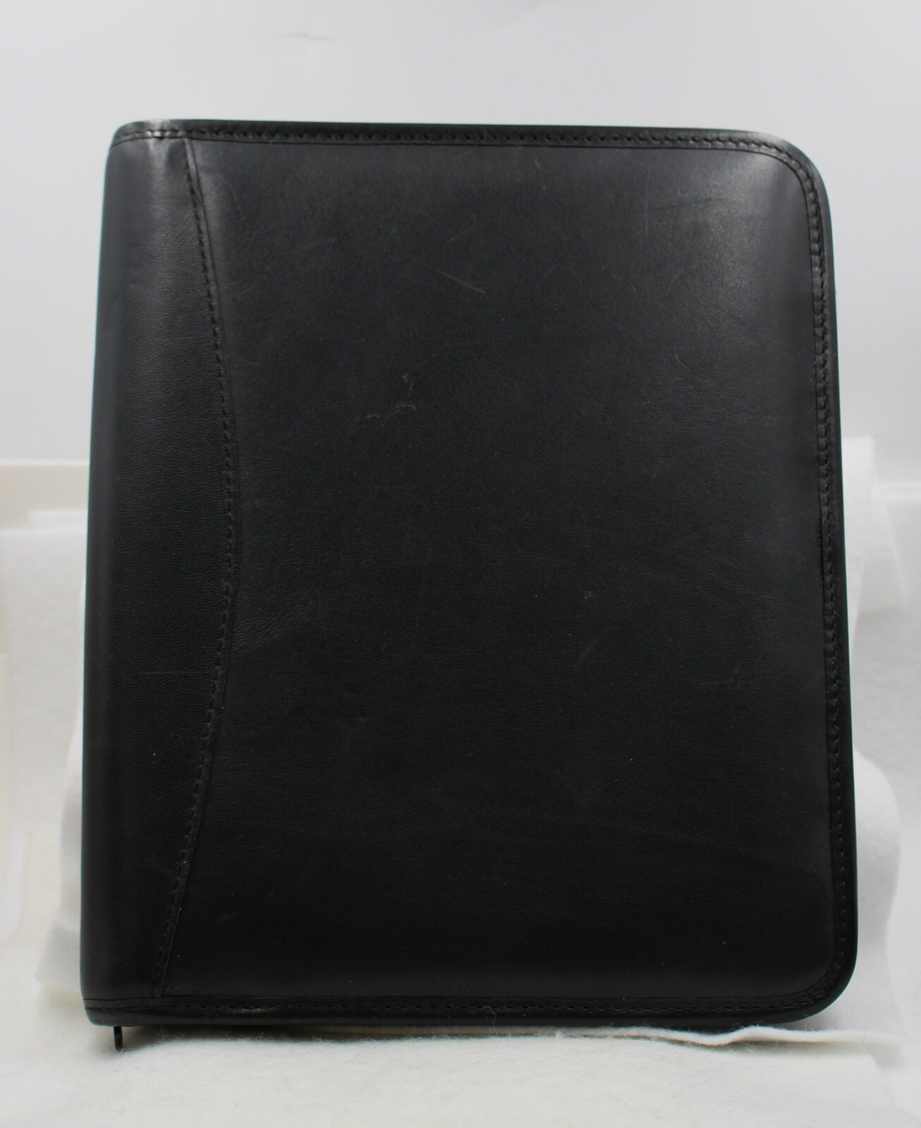 LEVENGER Smooth Black Leather Organizer Card Memo Holder Zip Around Pre-owned