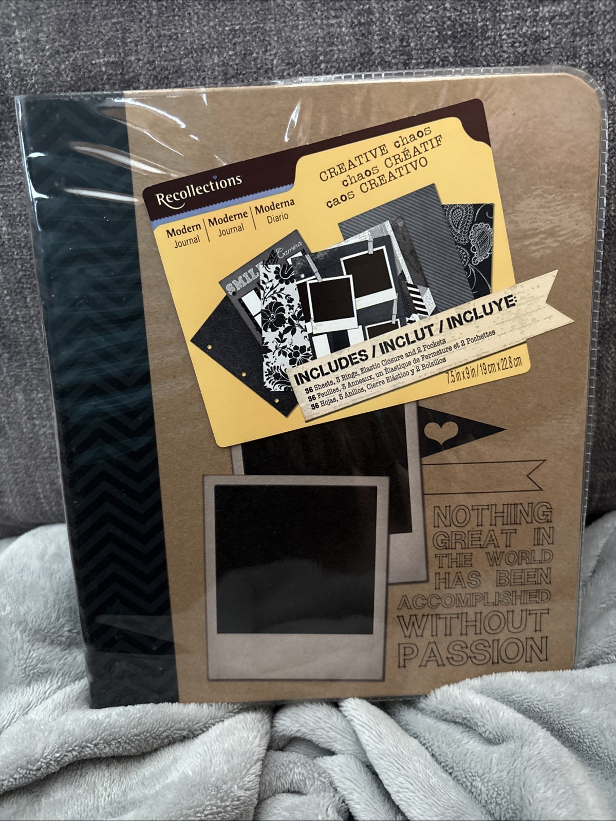 Recollections Modern Journal Black and White New In Package 6×8 3 Ring Binder