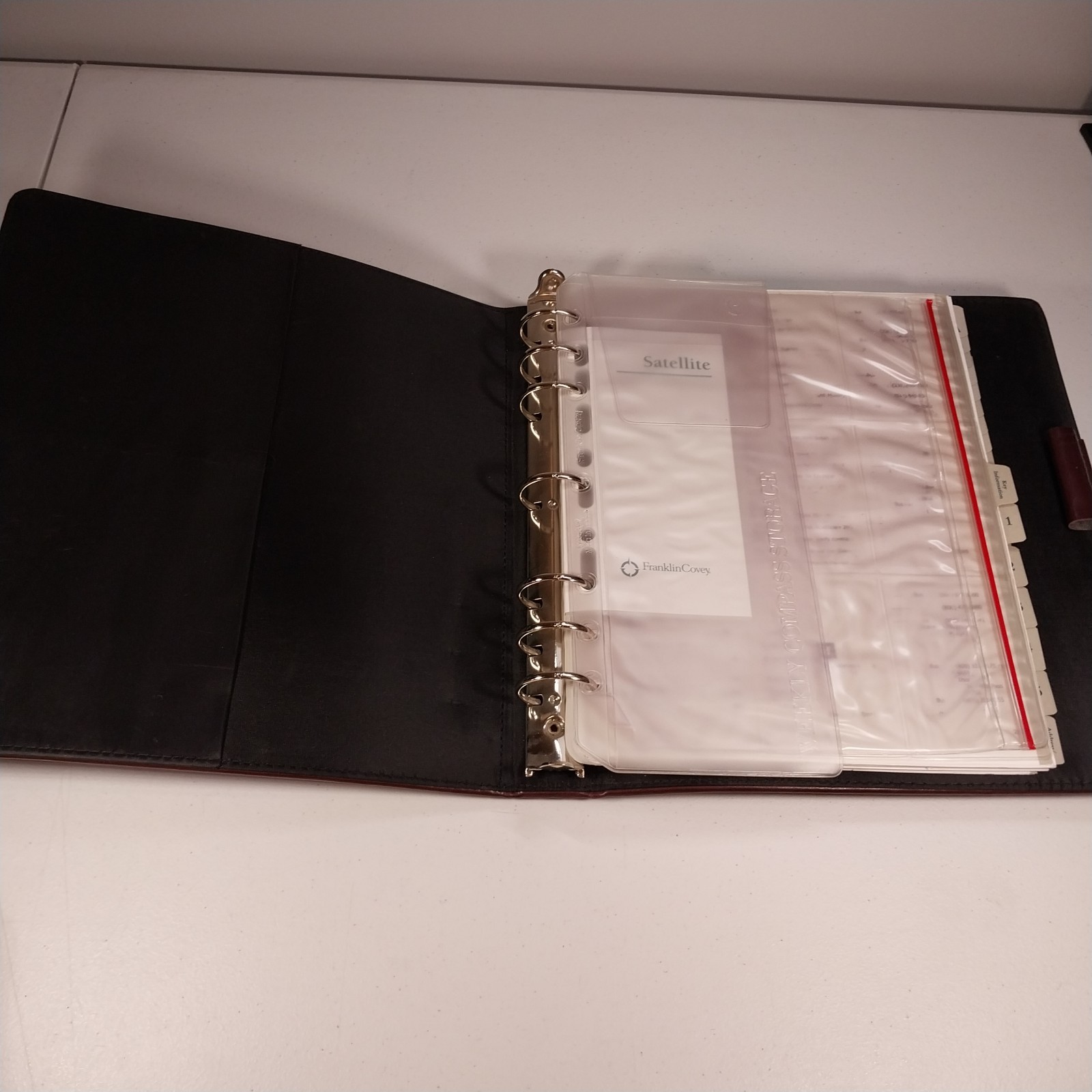 Franklin Covey Classic 7-Ring Binder Burgundy Faux Leather Planner Tabs Inserts