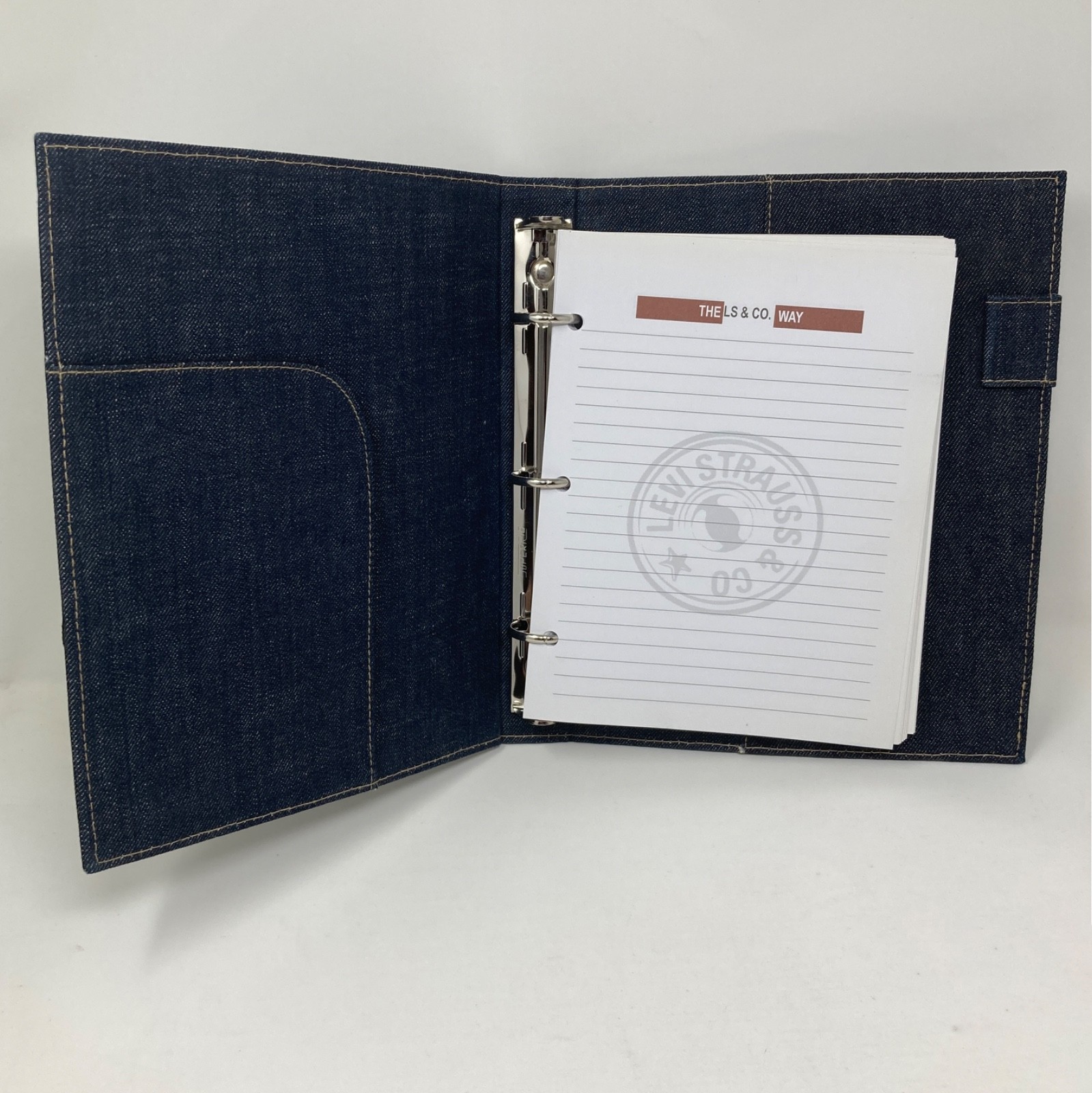 Levis Strauss & Co Denim 3-Ring Binder Employee Notebook VTG 8×10