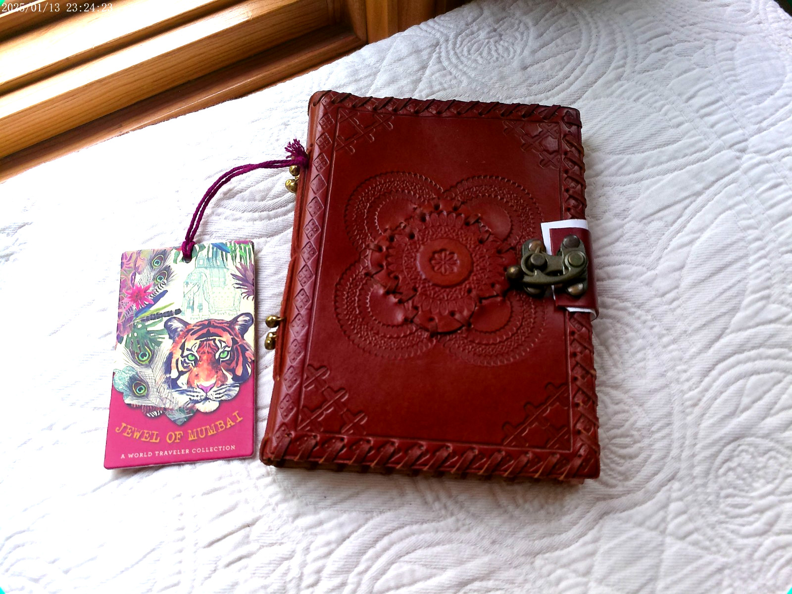JEWEL OF MUMBAI HANDMADE LEATHER JOURNAL ORNATE METAL LATCH 144 LINED PAGES A