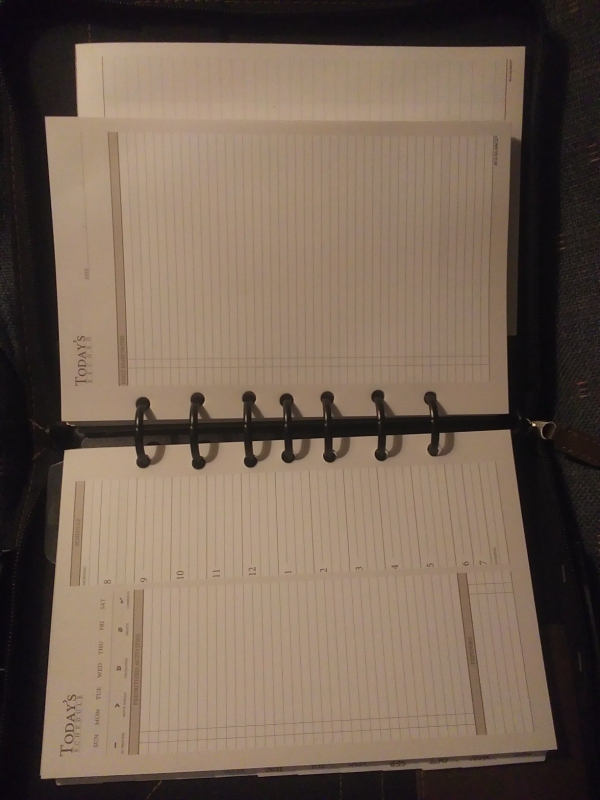 AT-A-GLANCE Undated Starter Set Planner Brown Zipper Binder #031-0140-04