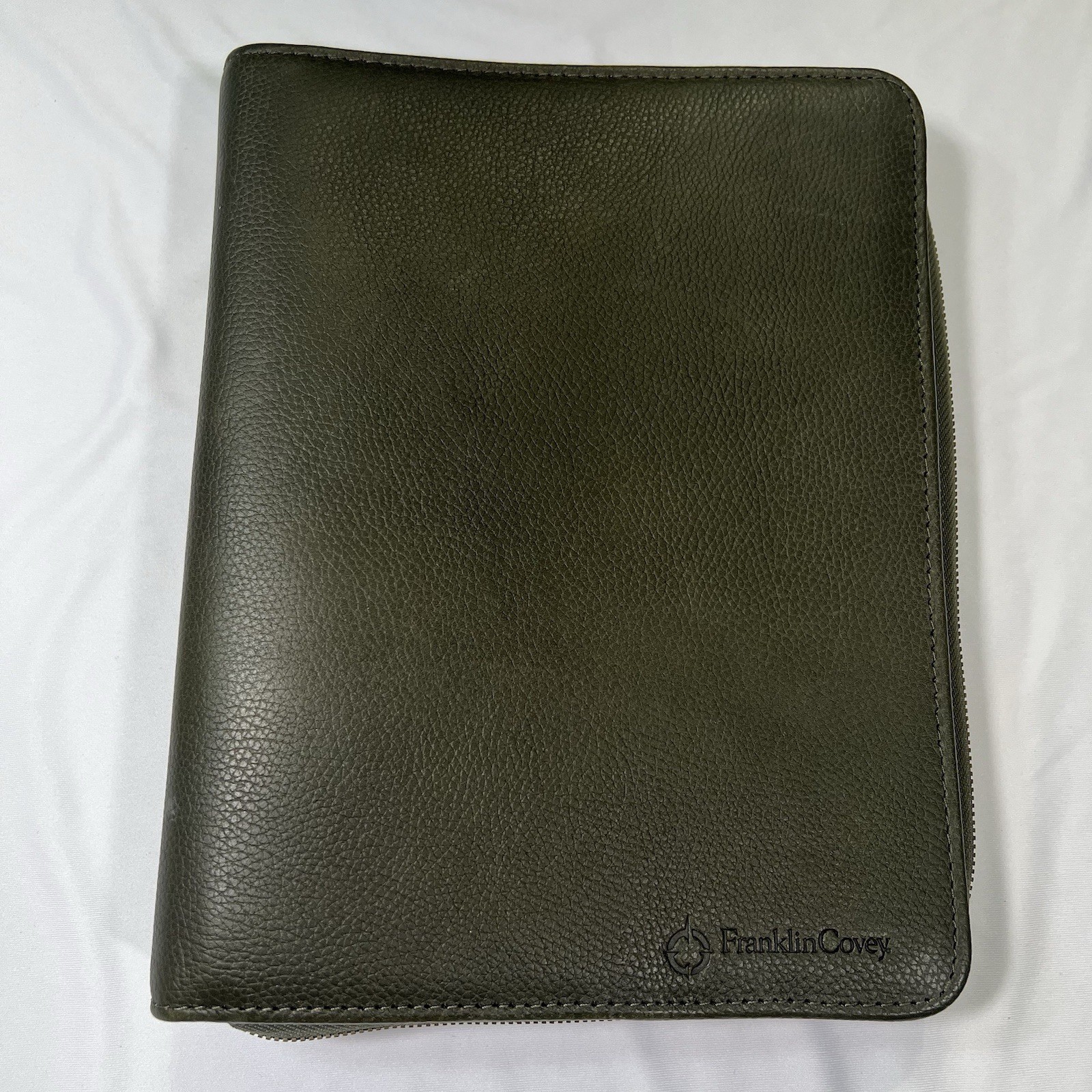 Franklin Covey Forest Green Leather Zip Around 7 Ring Personal Organizer