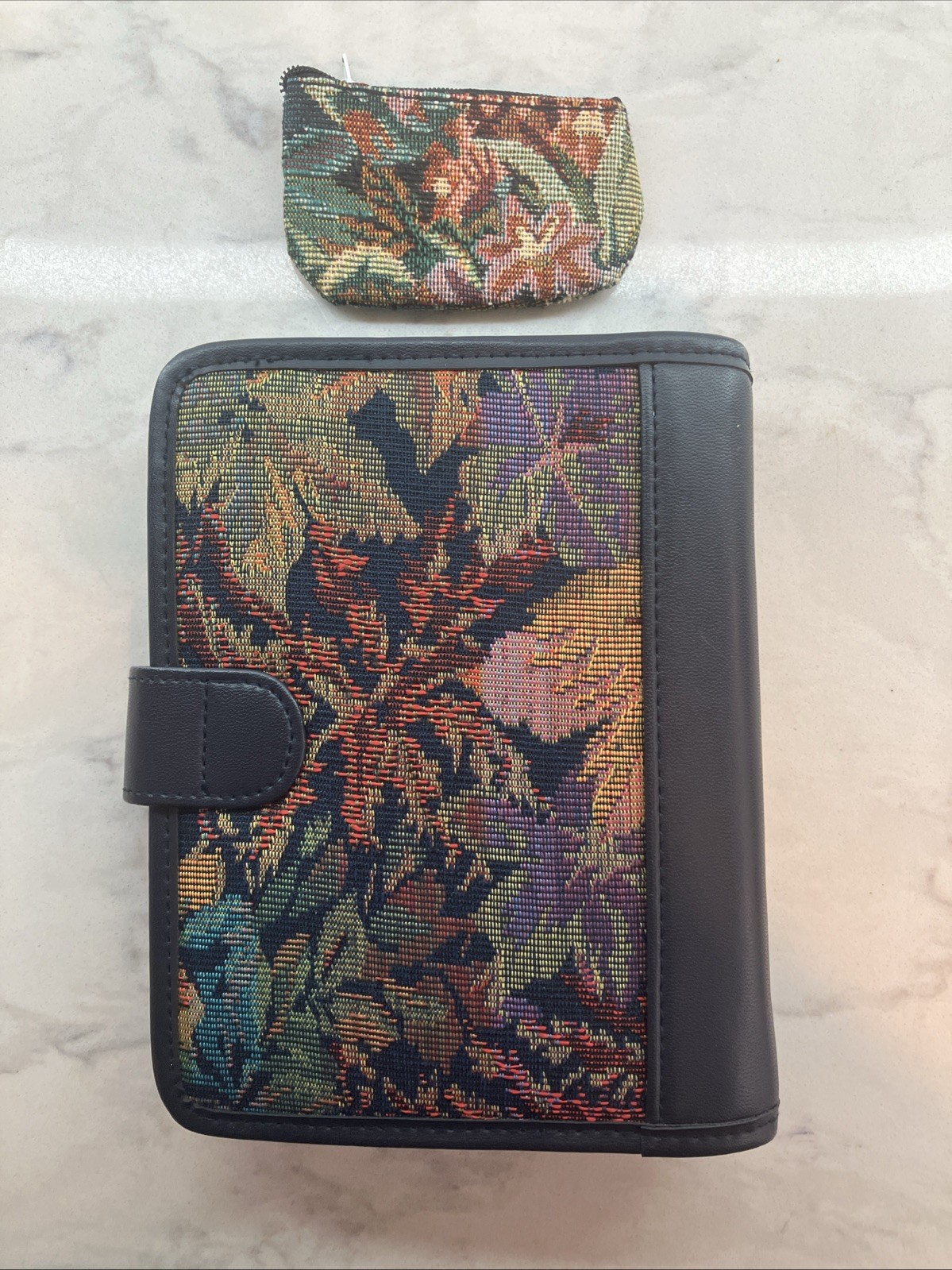 Vintage 90’s Day Runner Floral Tapestry Faux Leather Organizer 6 Ring Planner