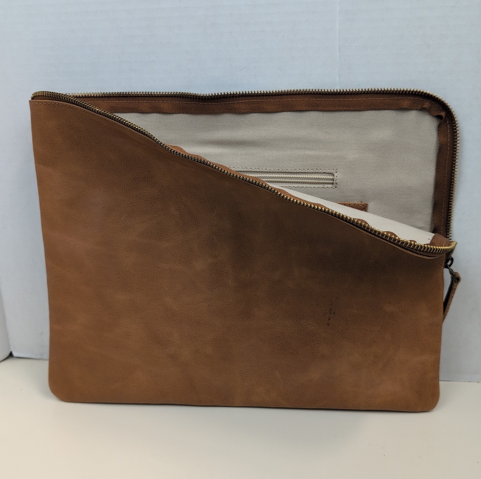 Clava Brown Leather Travel Business Organizer Clutch Zip Portfolio Wallet