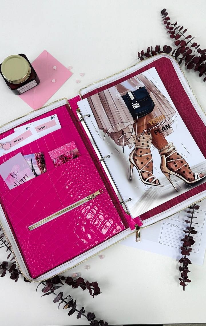 Italian Leather A4 Portfolio. Pink A4 planner Zippered Binder.