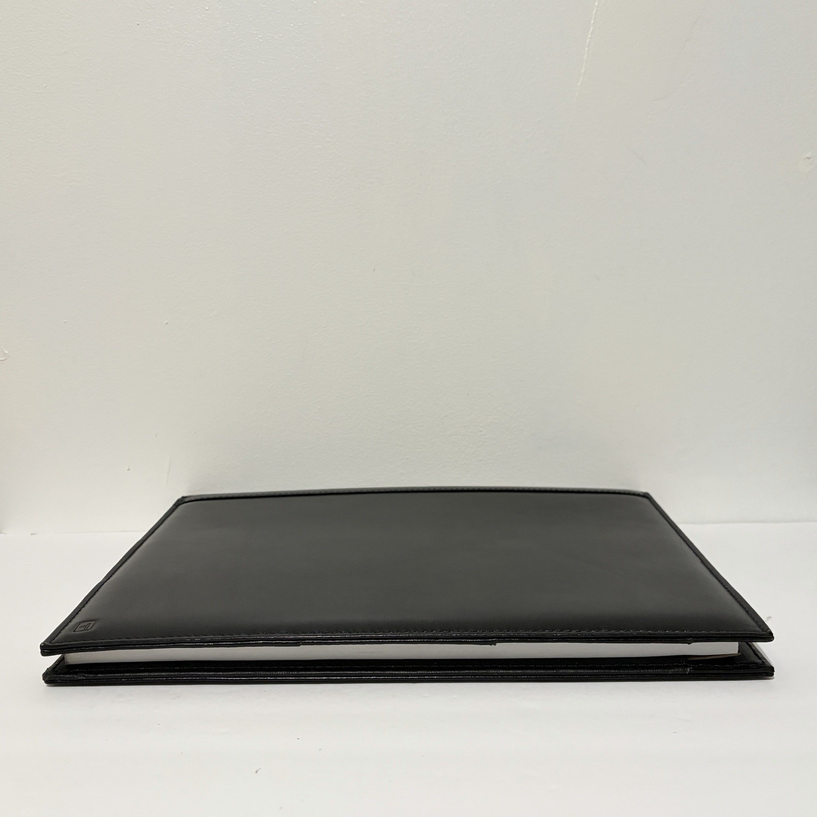 Tumi Padfolio Notepad Organizer Holder Black Leather 9 x 12″ Executive Legal Pad