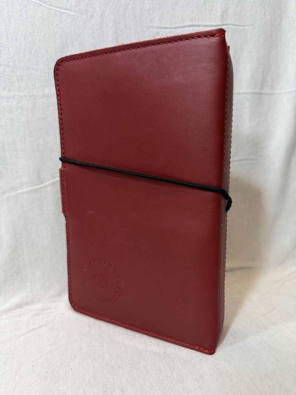 Planner Perfect Brand Traveler’s Notebook – Darker Red