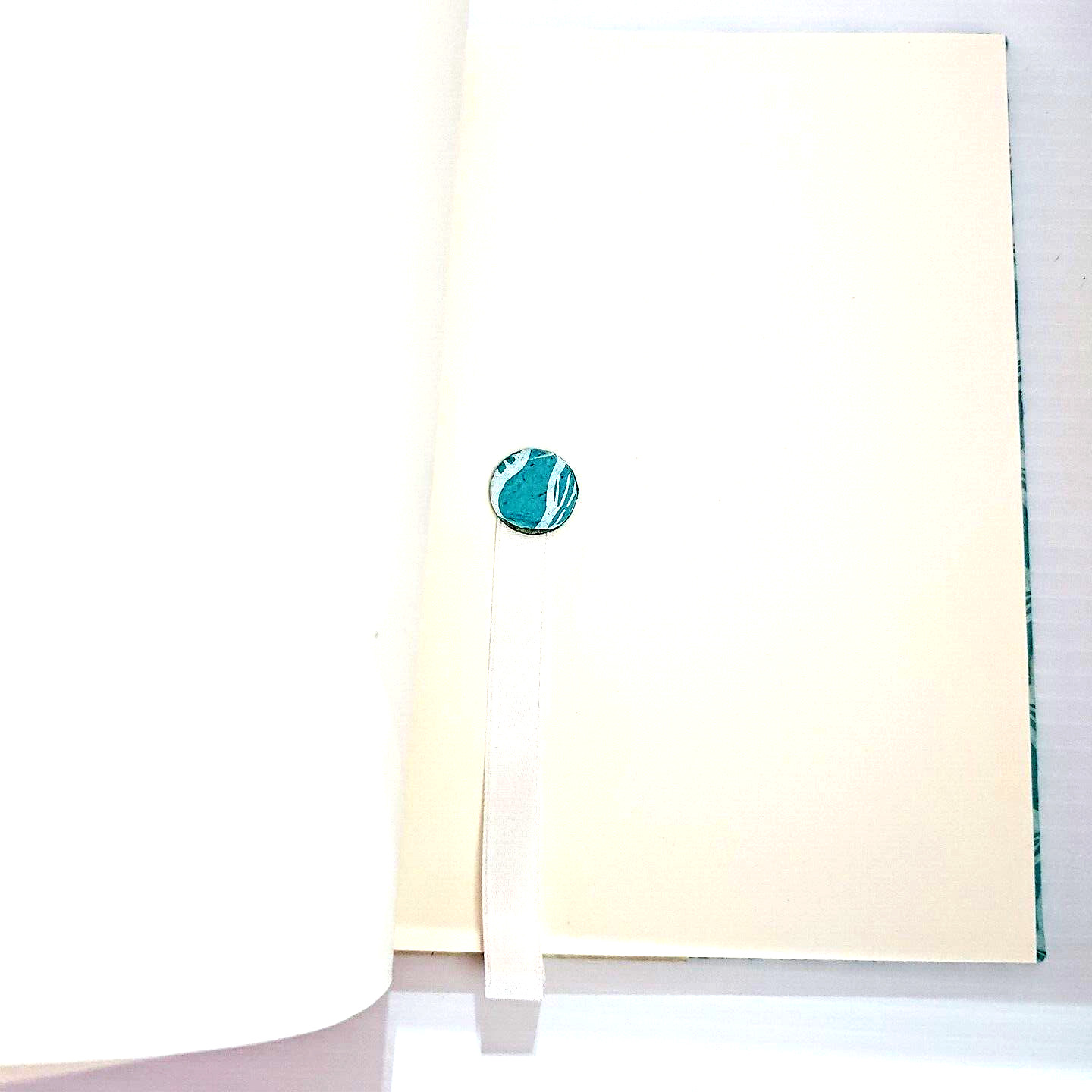 Handmade Paper Craftsmanship Hardbound Notebook Fern & Co, Woman-Owned in Nepal