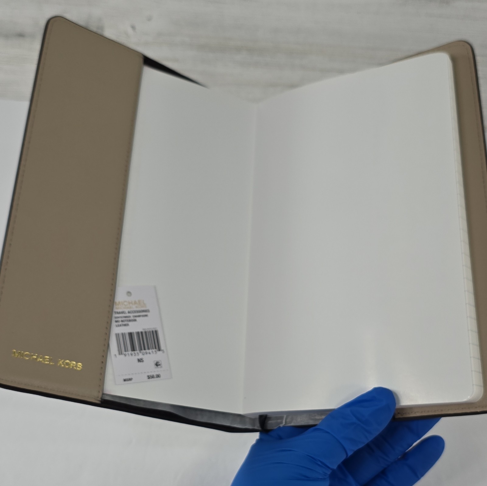 MICHAEL KORS Travel Accessories MD Leather Notebook Champagne Elastic Closure…