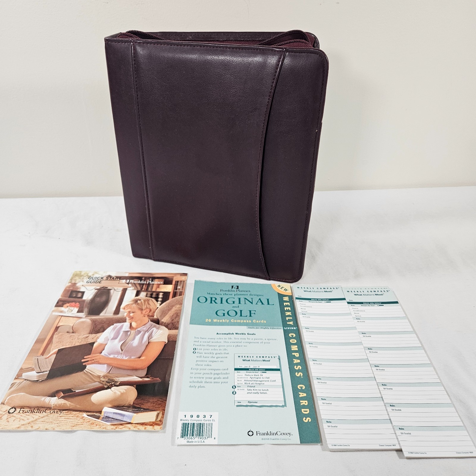 Franklin Covey Original Classic Planner Leather Zip Around Binder 7-Ring Pockets