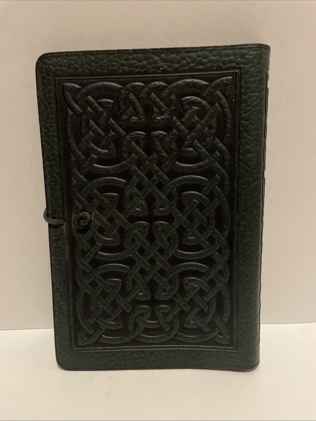 Oberon Celtic Design Tooled Green Leather Refillable Notebook Journal Cover 6×9”