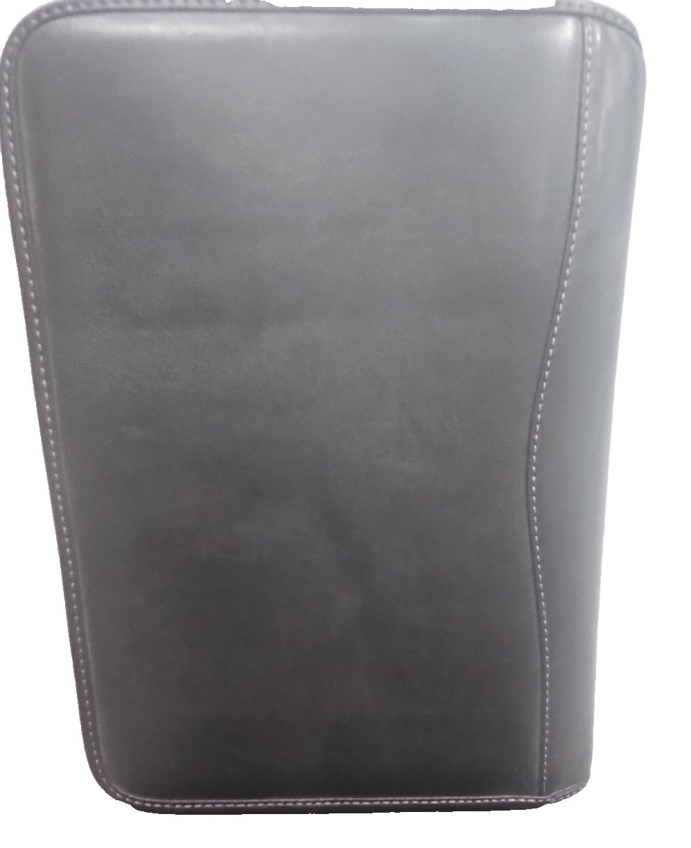 Franklin Covey Full Grain Nappa Leather 7-Ring Binder Black Classic Zip Around.