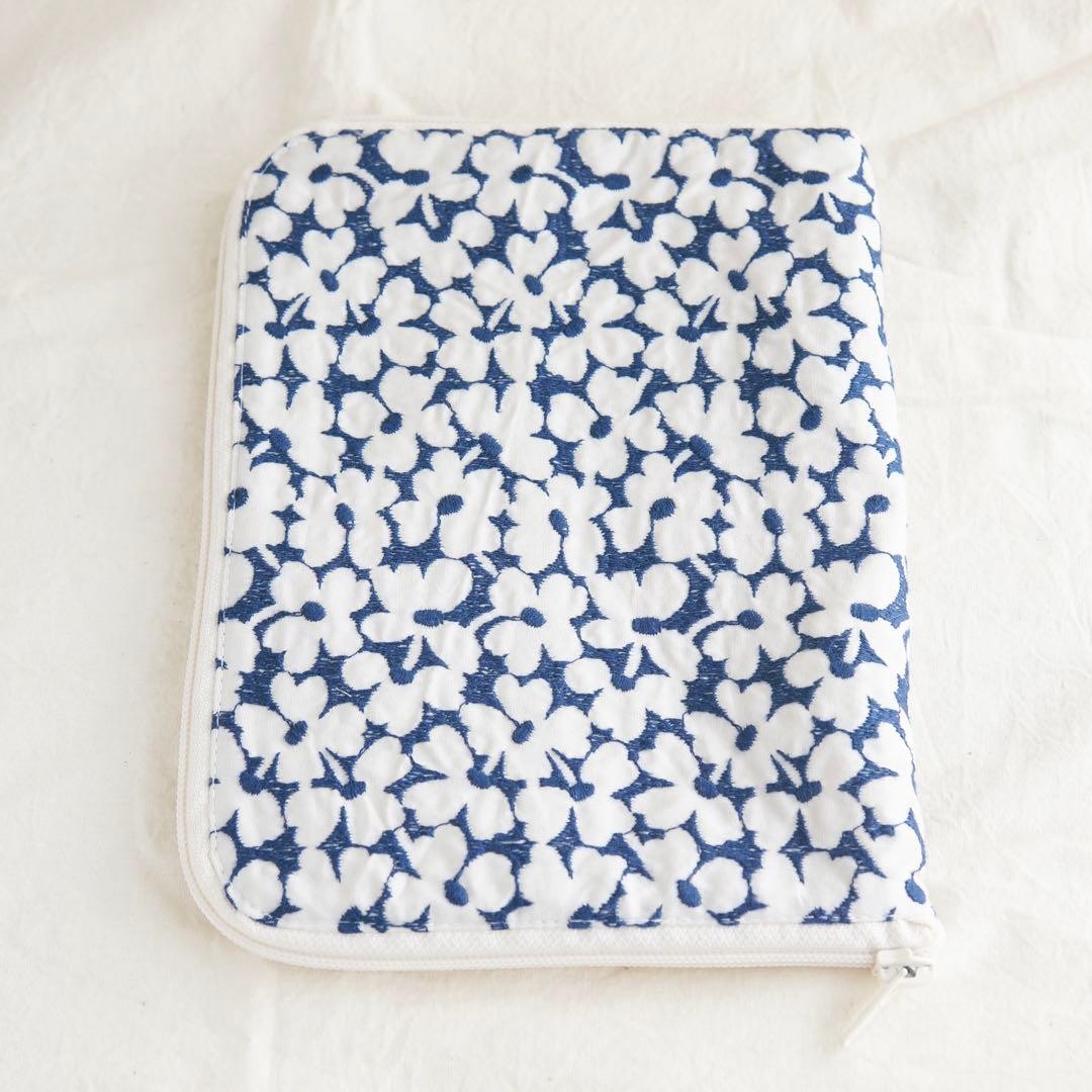 Zipper Book Cover Floral Pattern Waterproof Protective Used