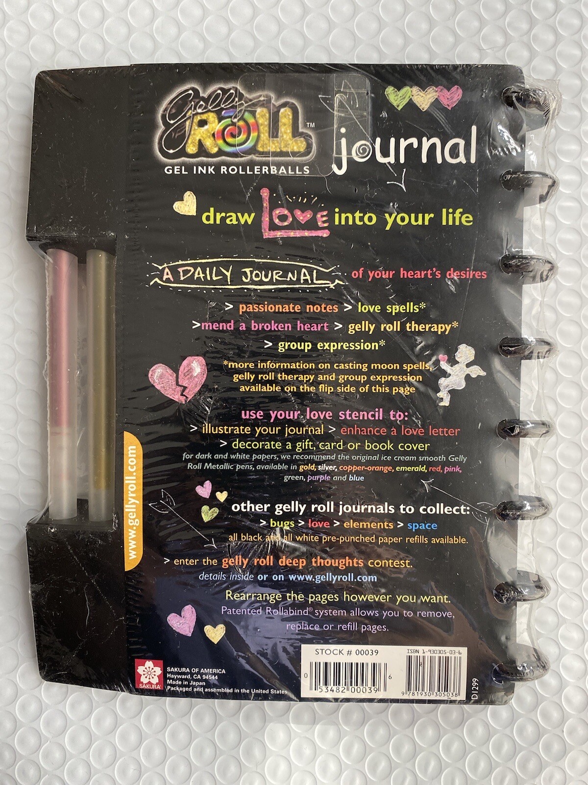 SAKURA Gelly Roll “love” journal ~ Solid Black/White Acid Free Pages ~ NIP