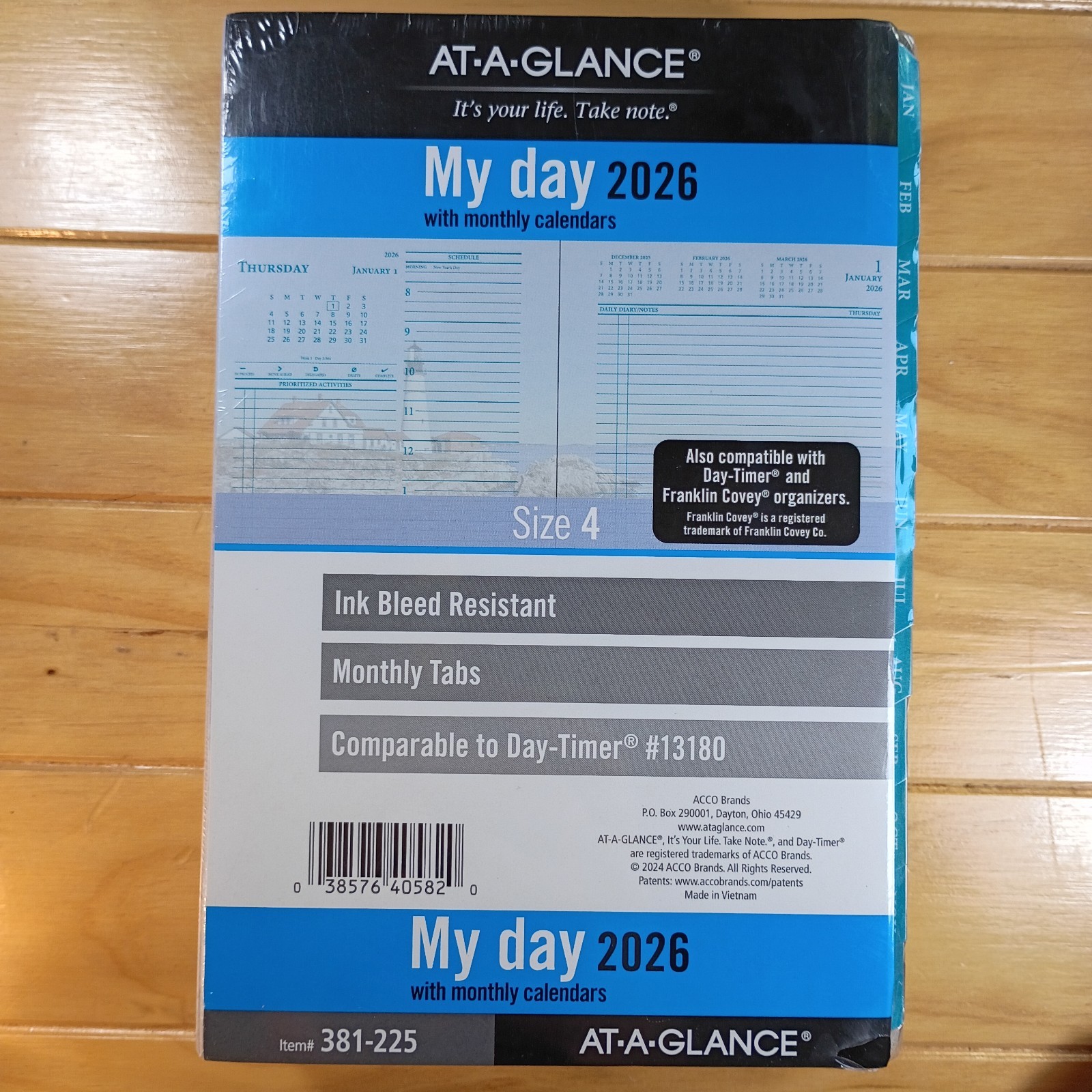 AT-A-GLANCE My Day 2026 With Monthly Calendar Size 4 Item #381-225 New.