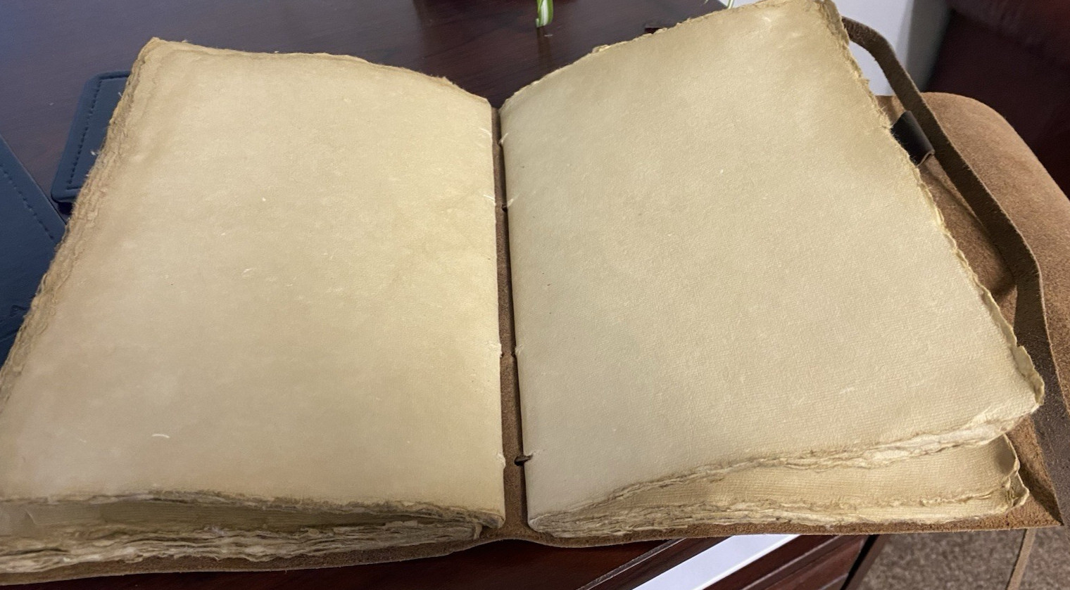 Modest Goods Leather Journal Deckle Edge Paper 200 Pages Distressed 9″x6.5″