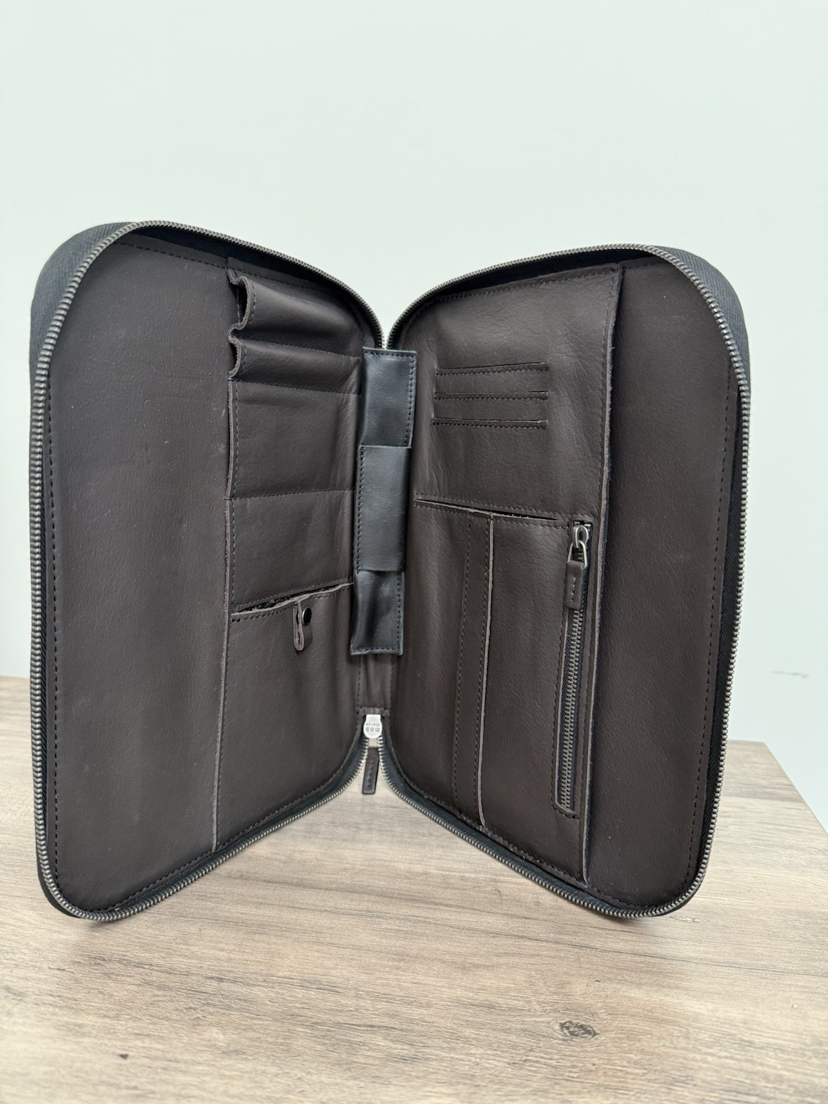 This Is Ground TIG Mod 4 Matte Black Leather Portfolio Zipper Case Rare Sold Out