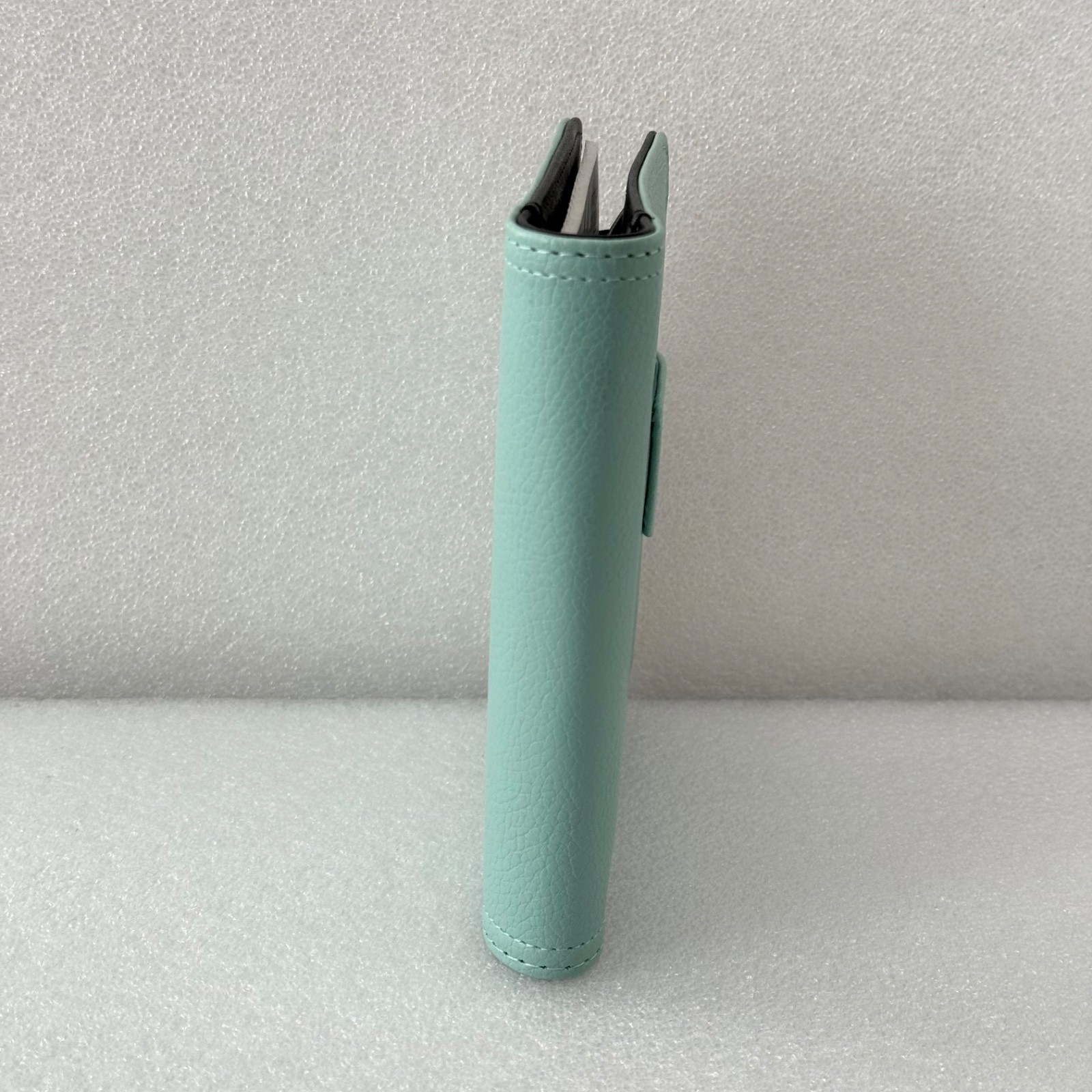 Franklin Covey Mint Green Planner Organizer Clutch 6 1/8” X 5.75” Faux Leather