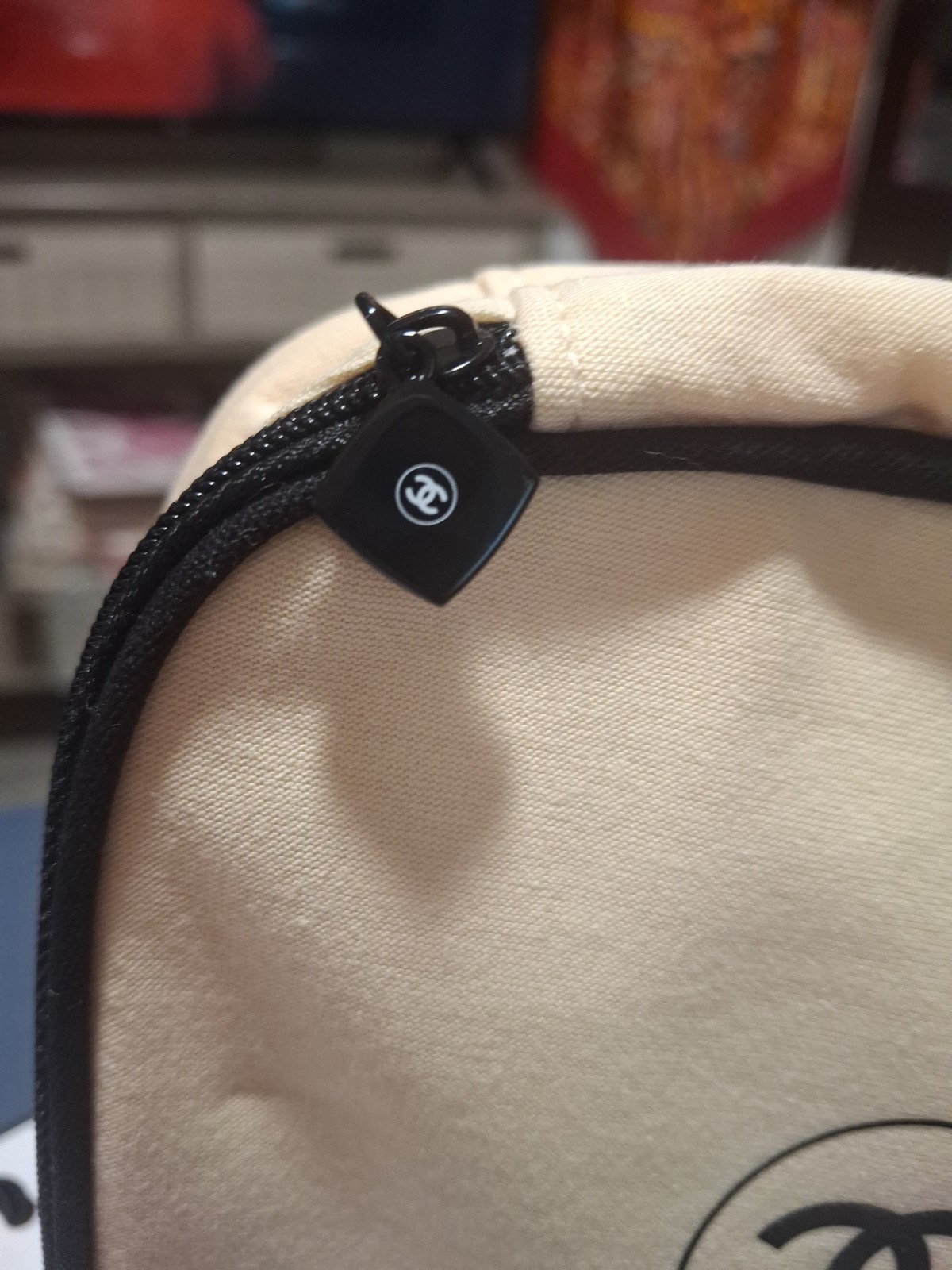 CHANEL Pouch Bag Les Beiges Beige 17 ×17 ×4.5cm w Bag NWOTags