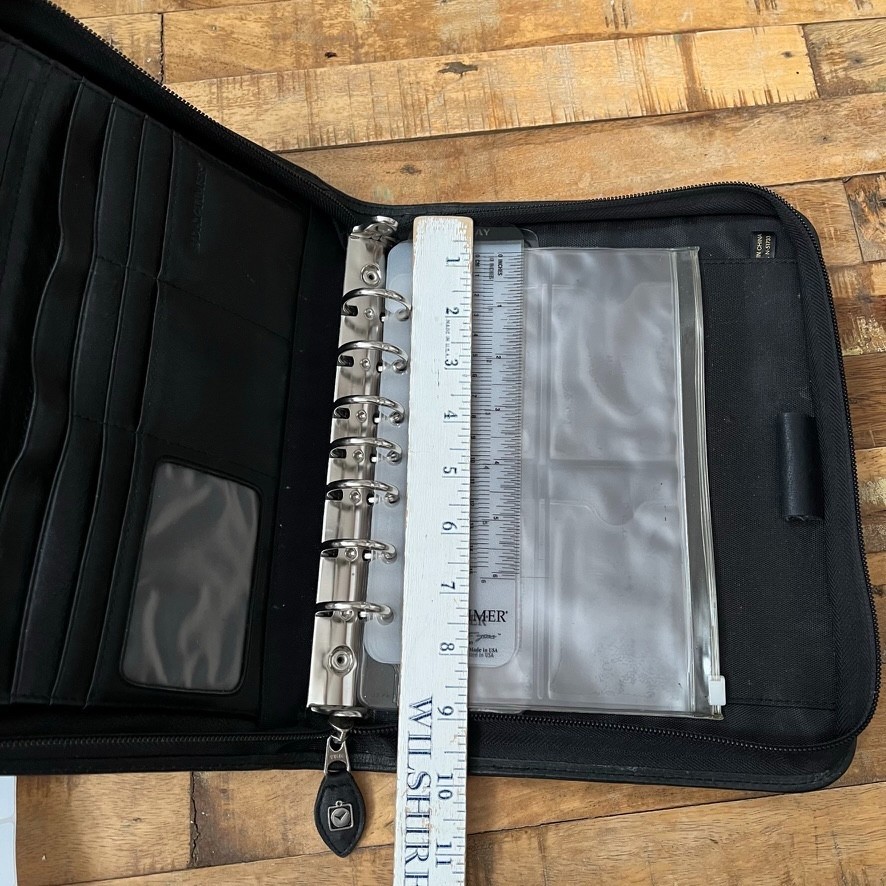 Black Genuine Leather Day-Timer Organizer 7-Ring Binder 10.5″ Zip Around Closure