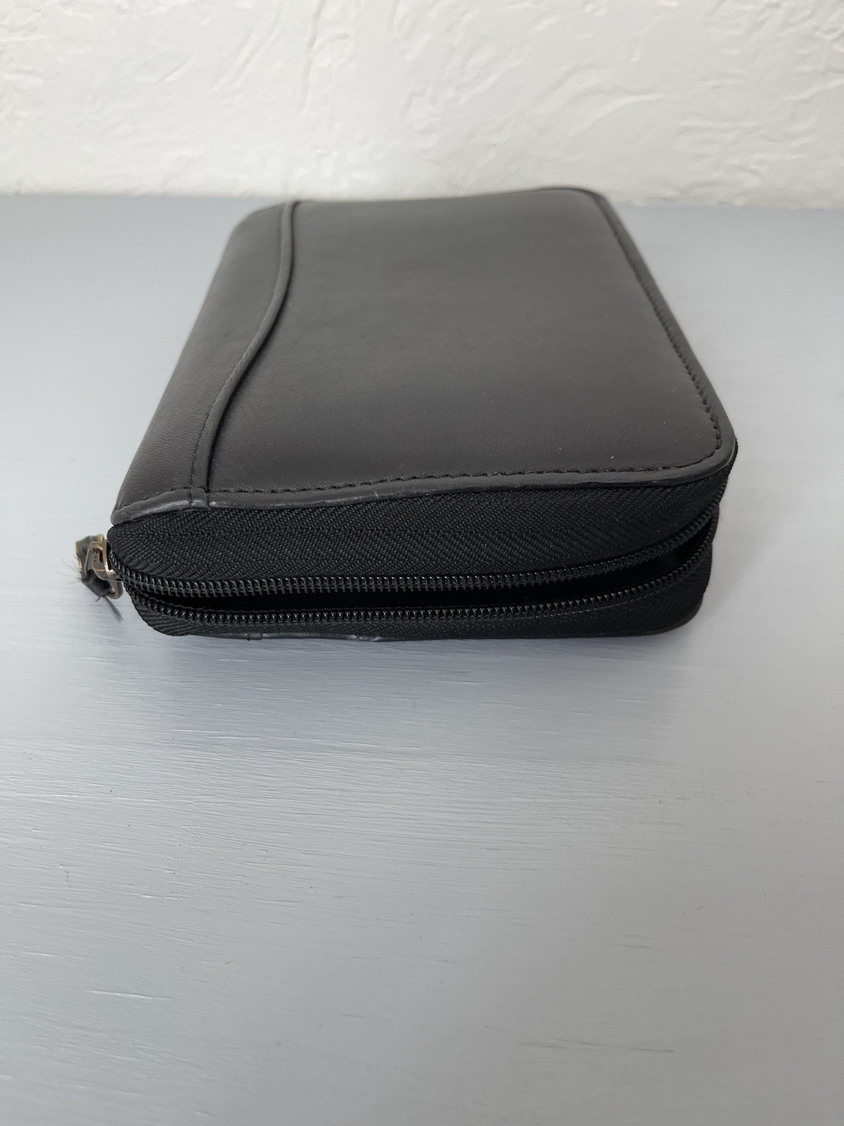 Franklin Covey 6-Ring Zip Compact Planner Black W/new Pages 1996